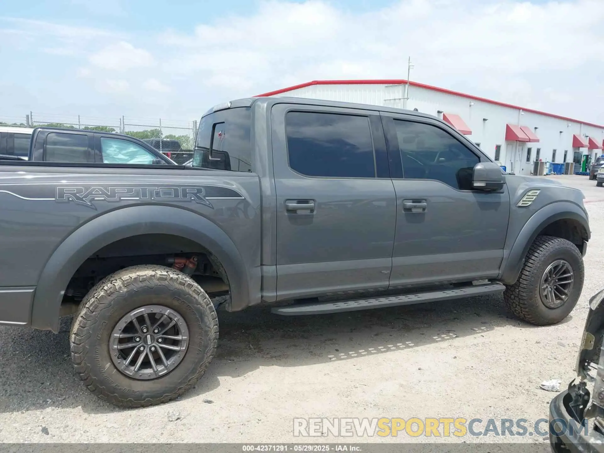 13 Фотография поврежденного автомобиля 1FTFW1RG4LFB19802 FORD F-150 2020