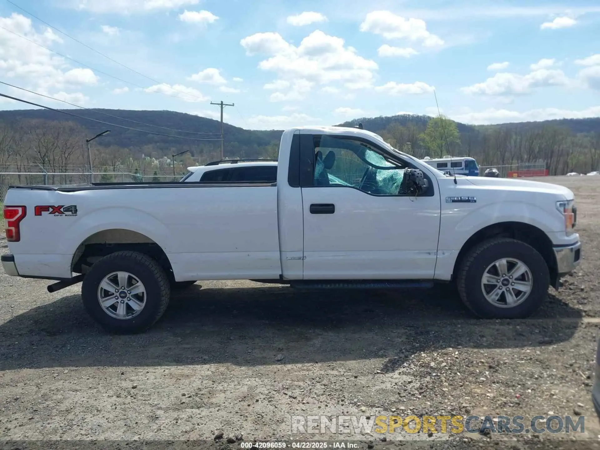 13 Фотография поврежденного автомобиля 1FTMF1E56LKD00371 FORD F-150 2020