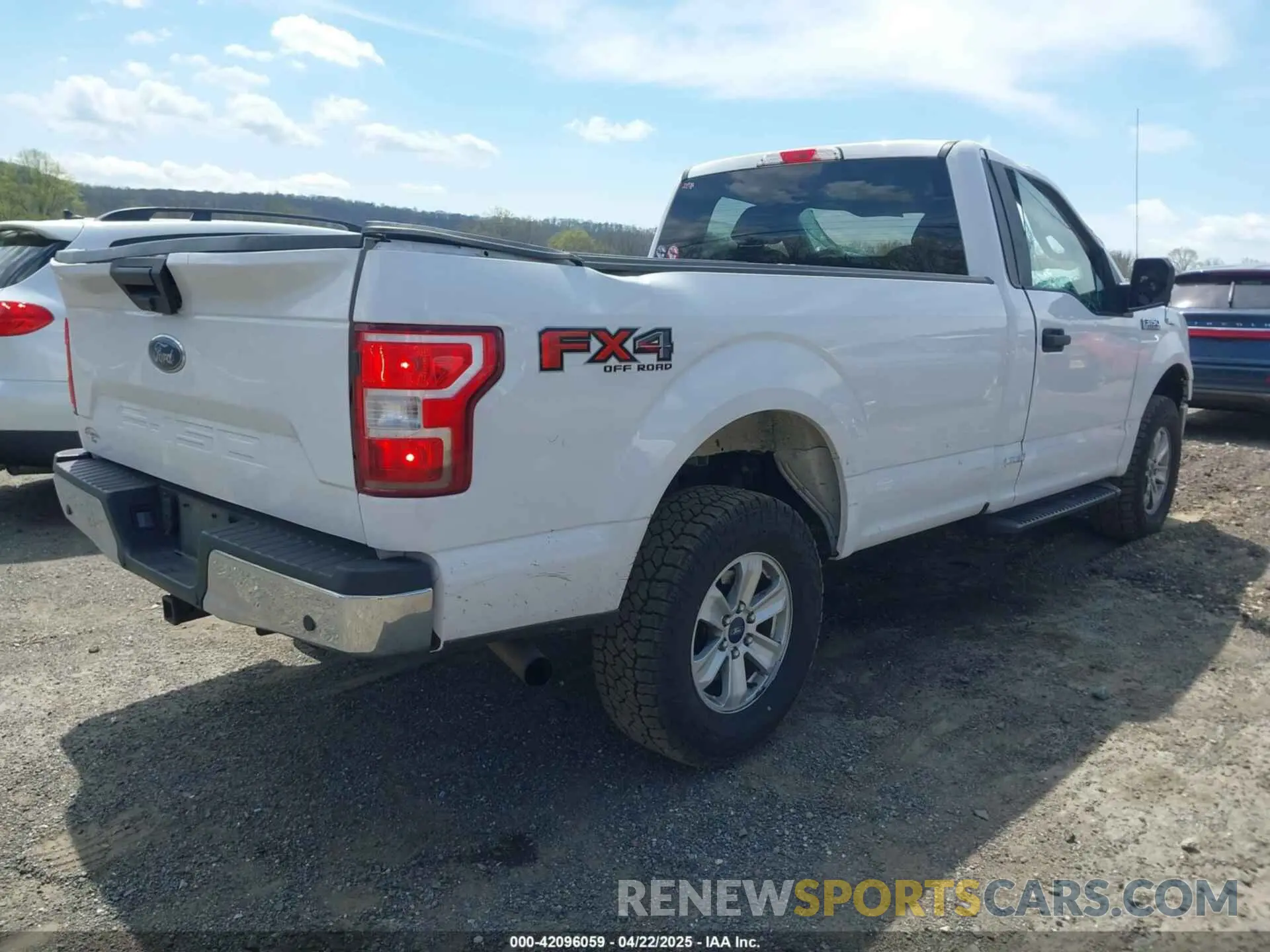 4 Фотография поврежденного автомобиля 1FTMF1E56LKD00371 FORD F-150 2020