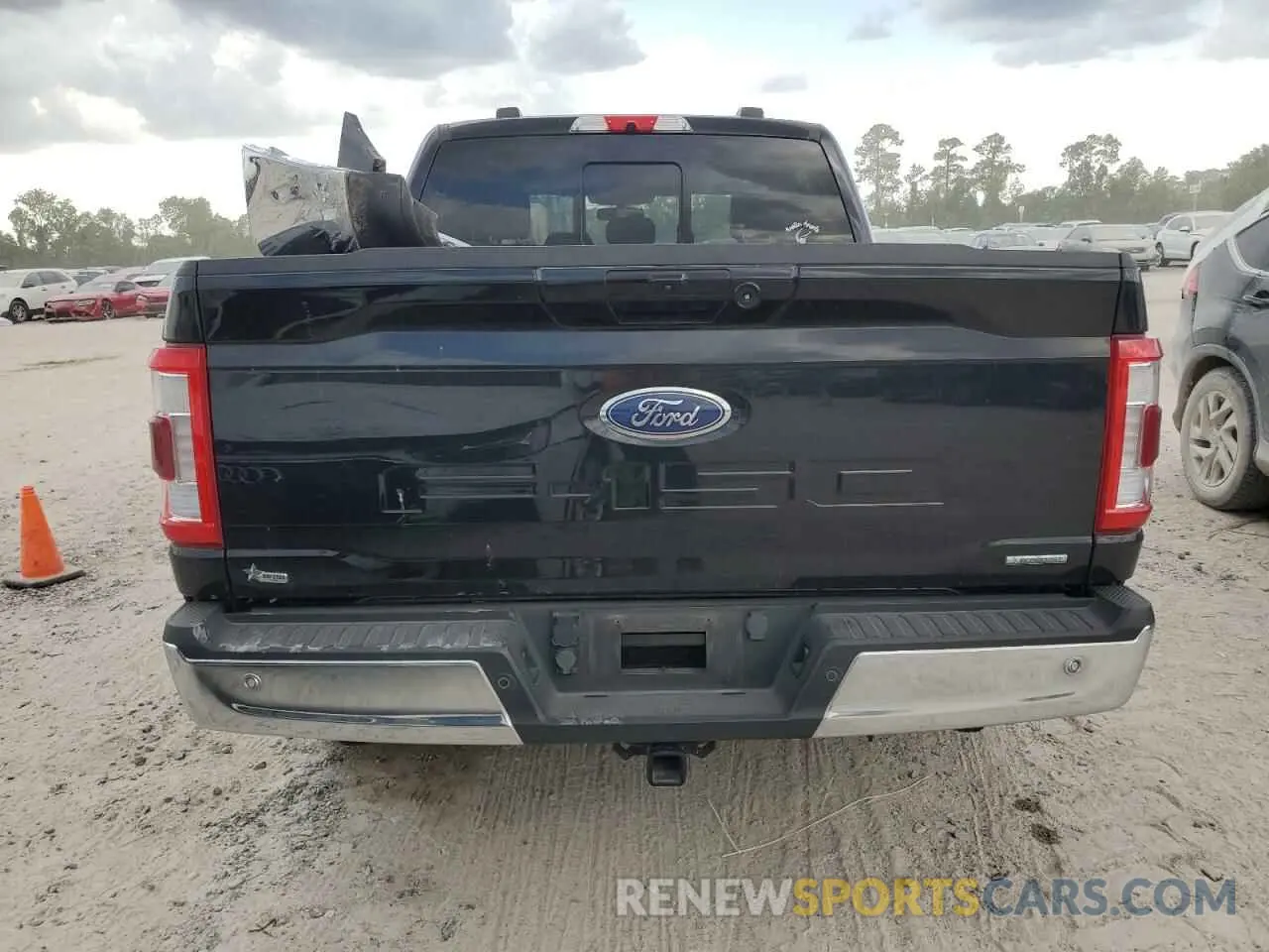 6 Photograph of a damaged car 1FTEW1C81MFB86470 FORD F-150 2021