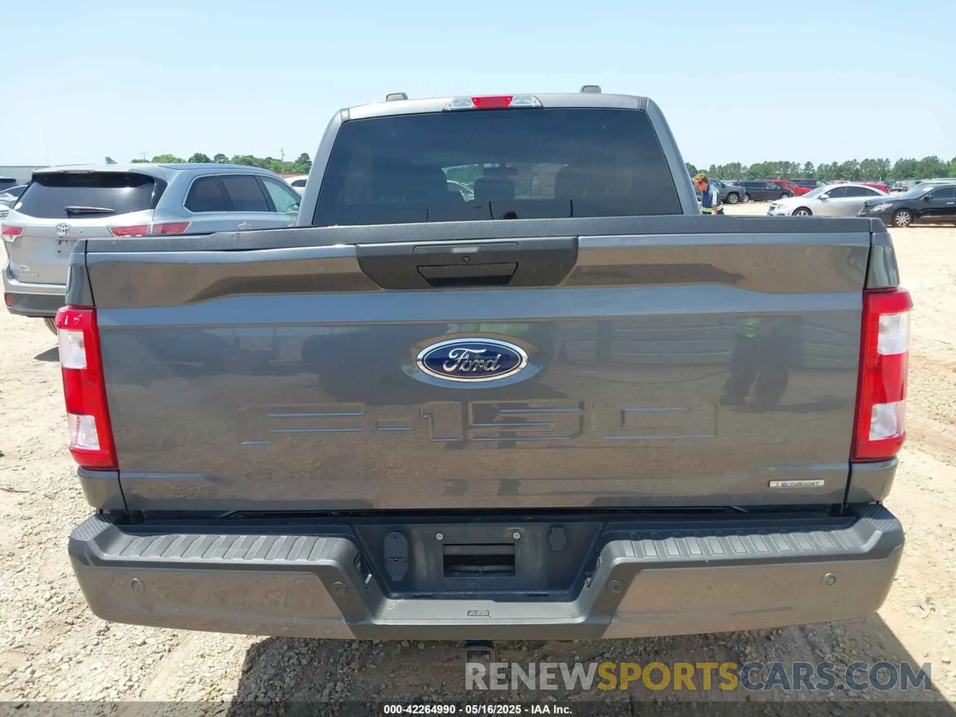 16 Photograph of a damaged car 1FTEW1CP2MKF04739 FORD F-150 2021