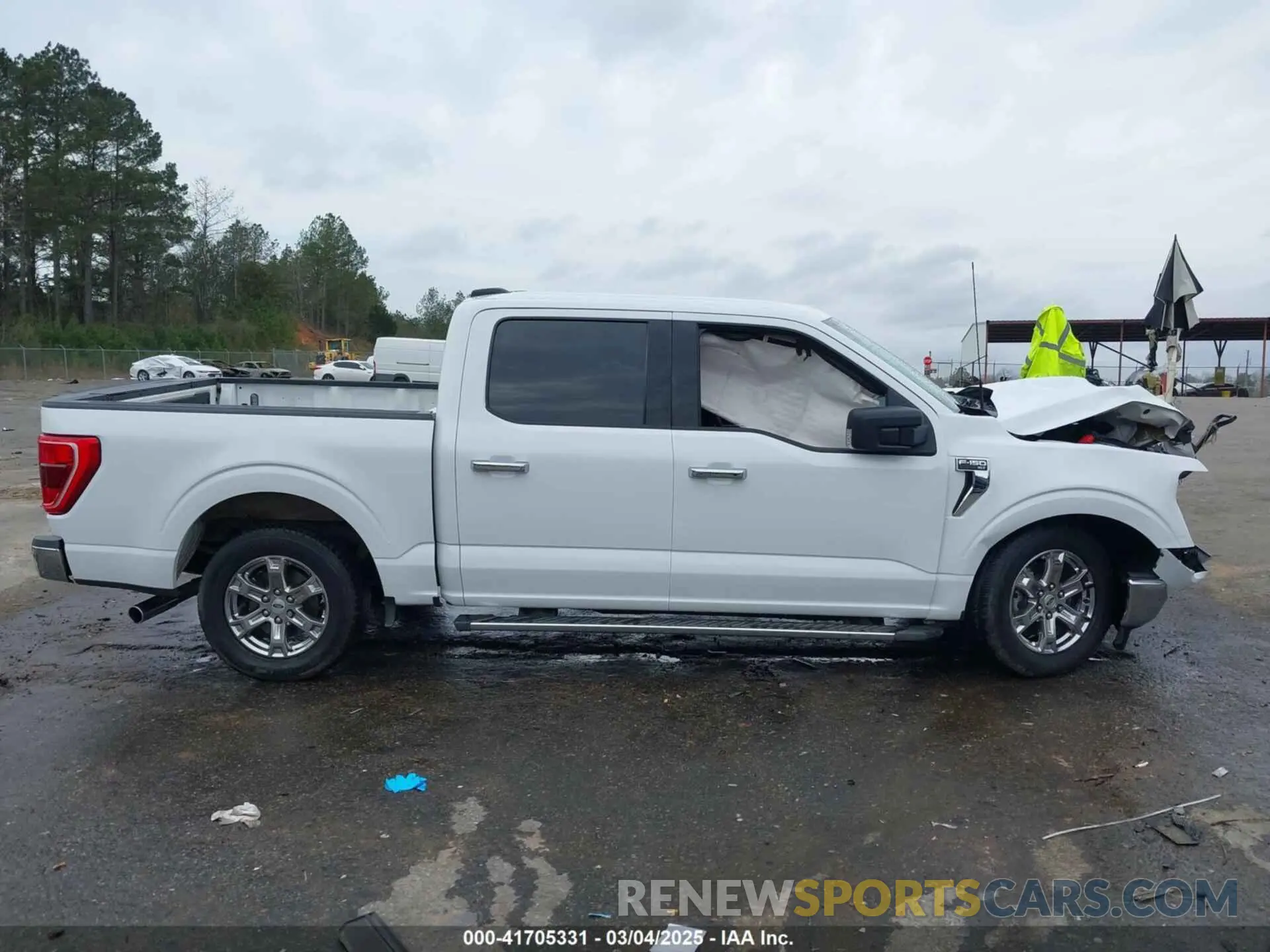14 Photograph of a damaged car 1FTEW1CP6MFB24439 FORD F-150 2021