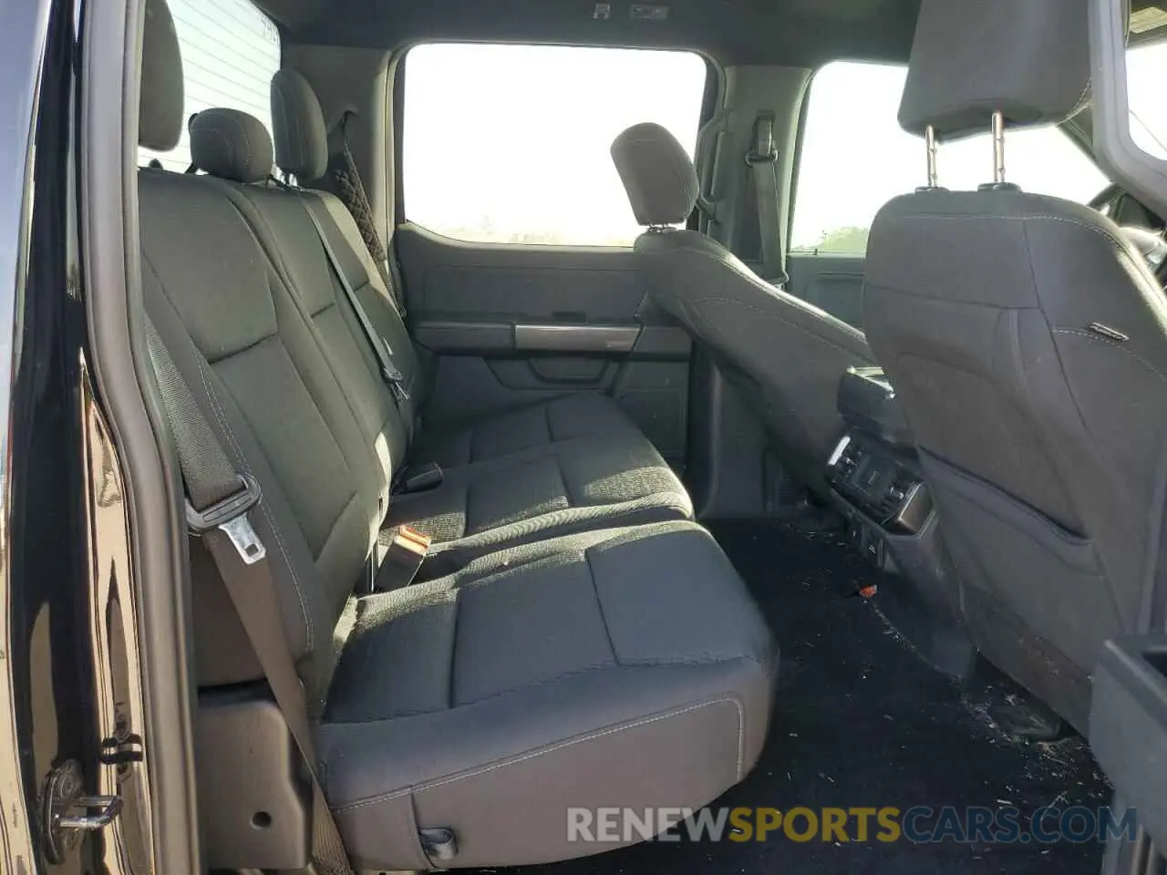 10 Photograph of a damaged car 1FTEW1CP8MFA25136 FORD F-150 2021