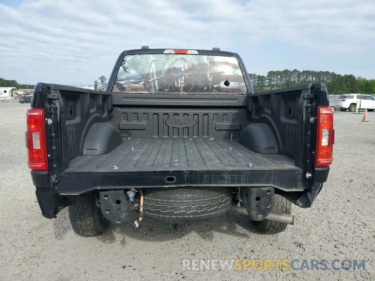 6 Photograph of a damaged car 1FTEW1EB4MFC72624 FORD F-150 2021