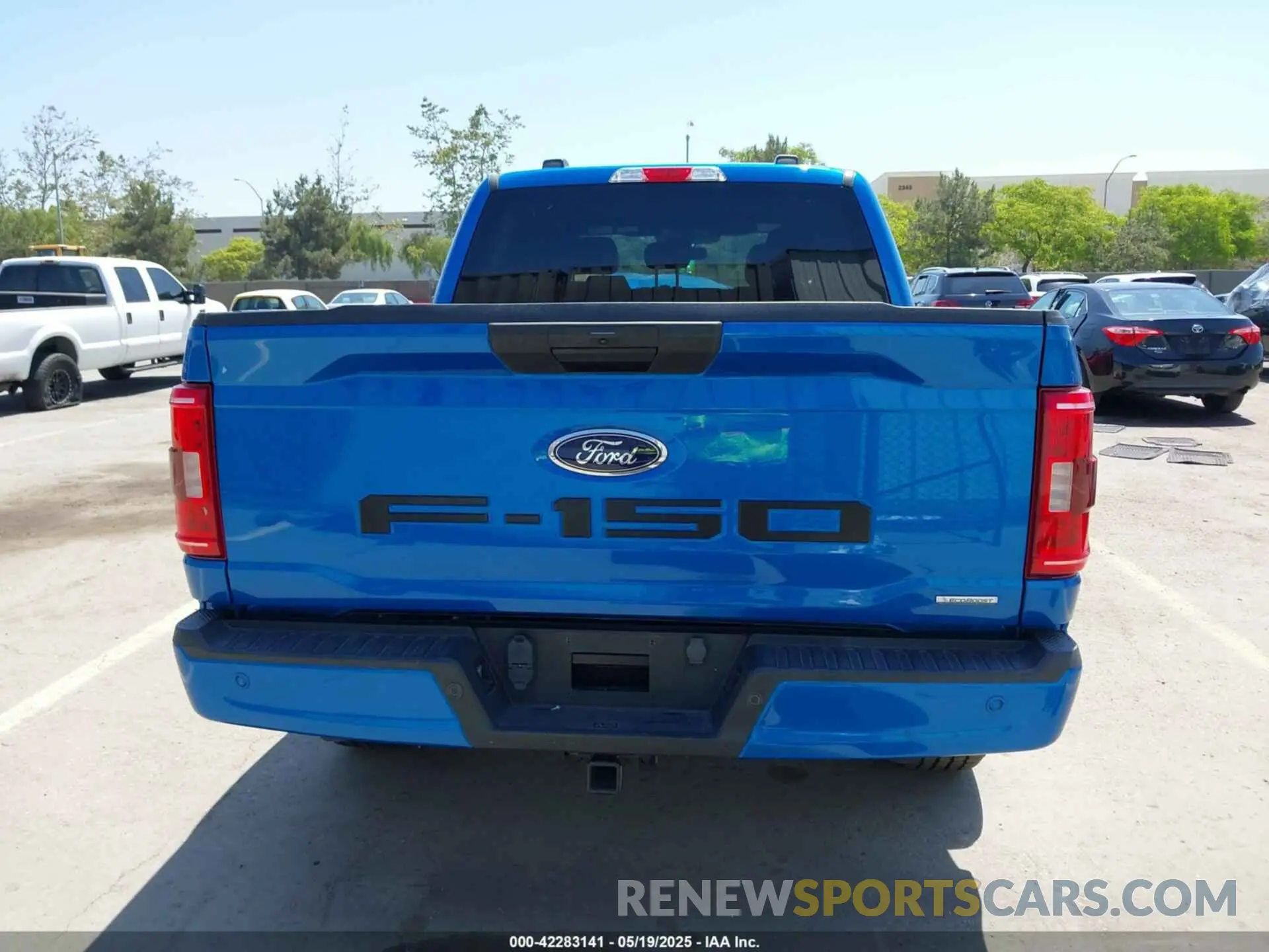 17 Photograph of a damaged car 1FTEW1EP7MFA55953 FORD F-150 2021