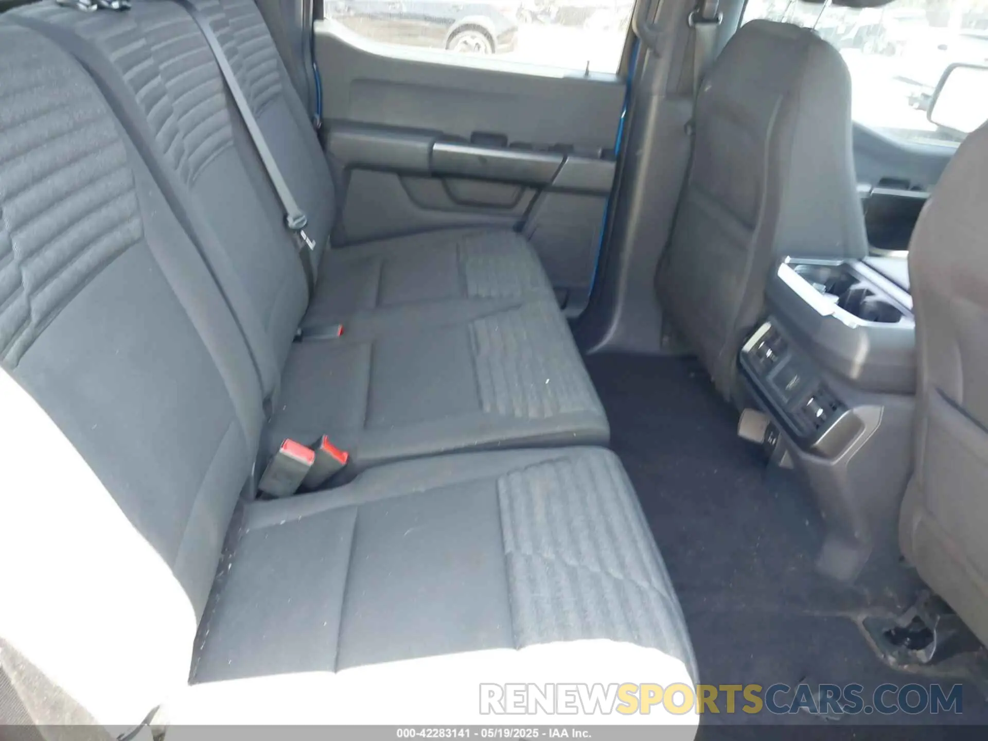 8 Photograph of a damaged car 1FTEW1EP7MFA55953 FORD F-150 2021