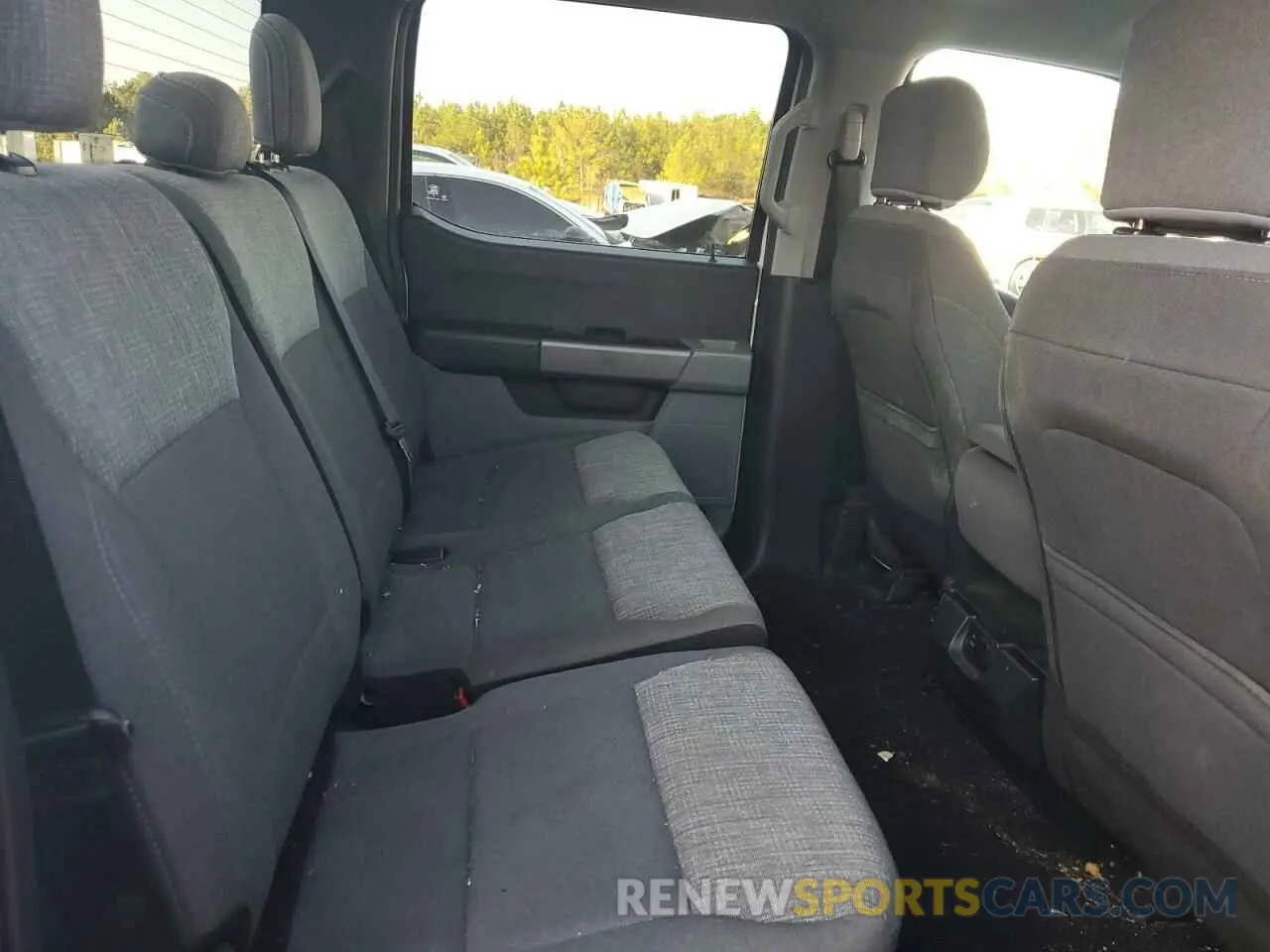 10 Photograph of a damaged car 1FTFW1CD6MFB79774 FORD F-150 2021