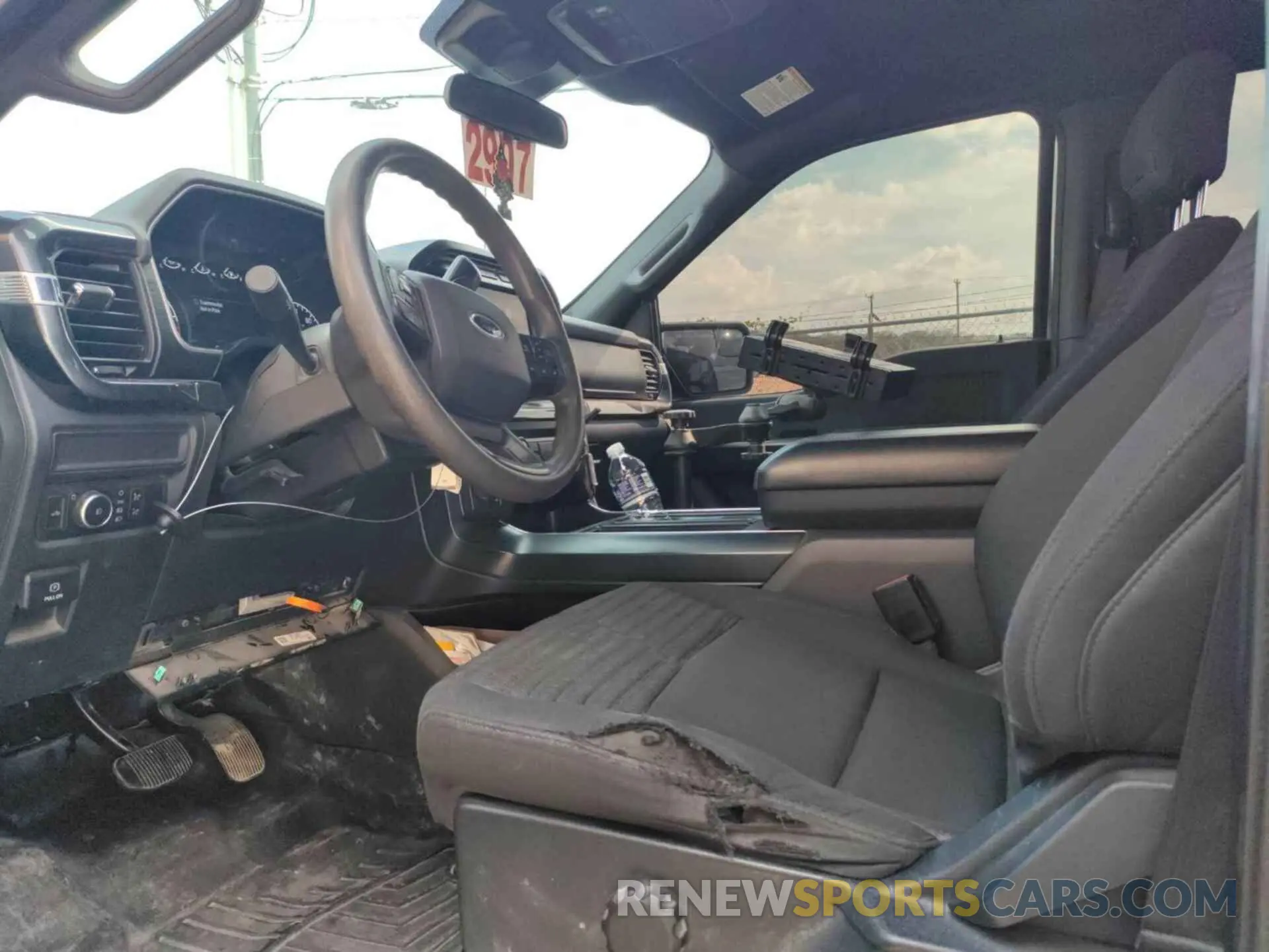 16 Photograph of a damaged car 1FTFW1E50MFB53774 FORD F-150 2021