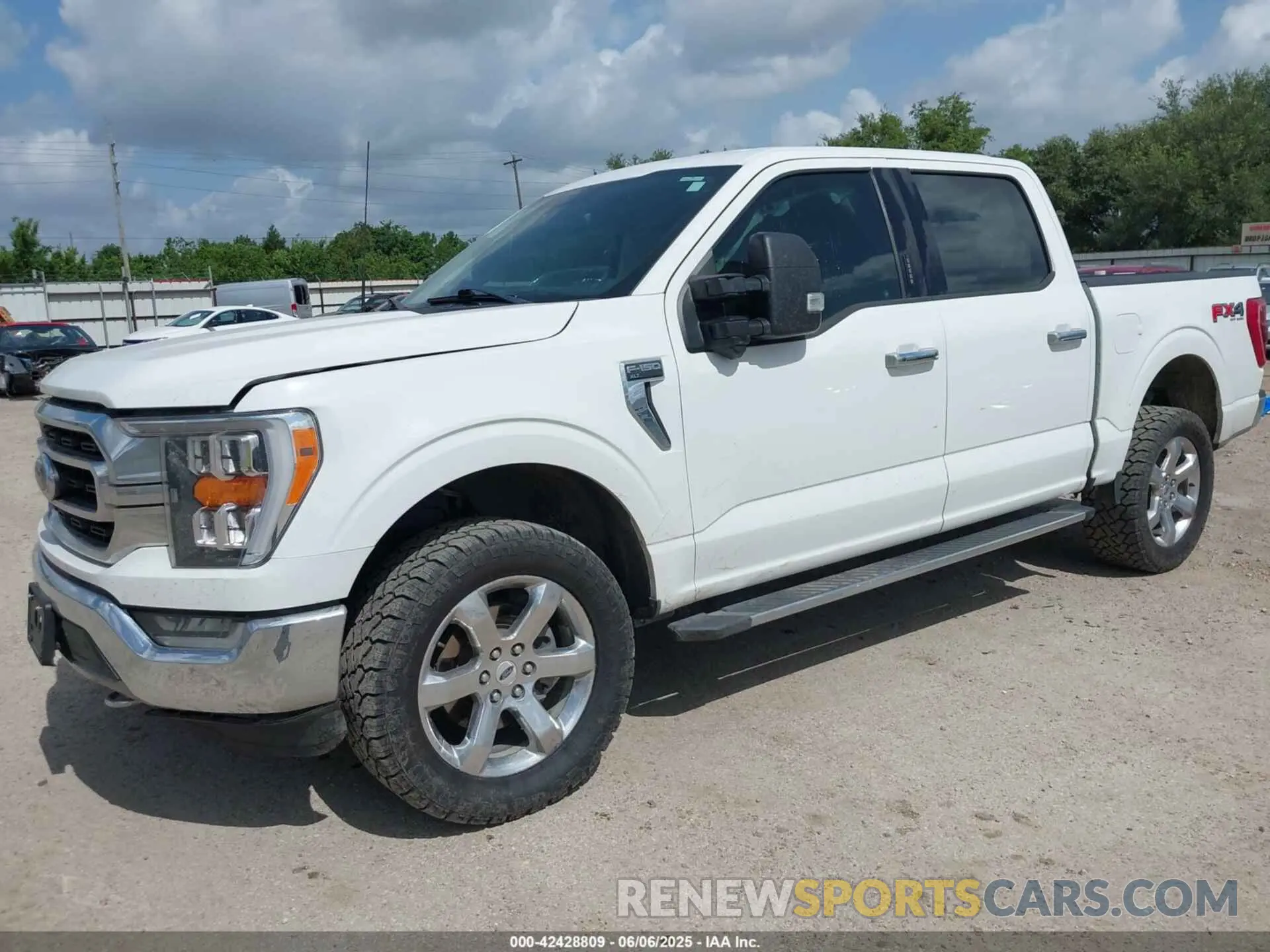 2 Photograph of a damaged car 1FTFW1E51MFC12069 FORD F-150 2021