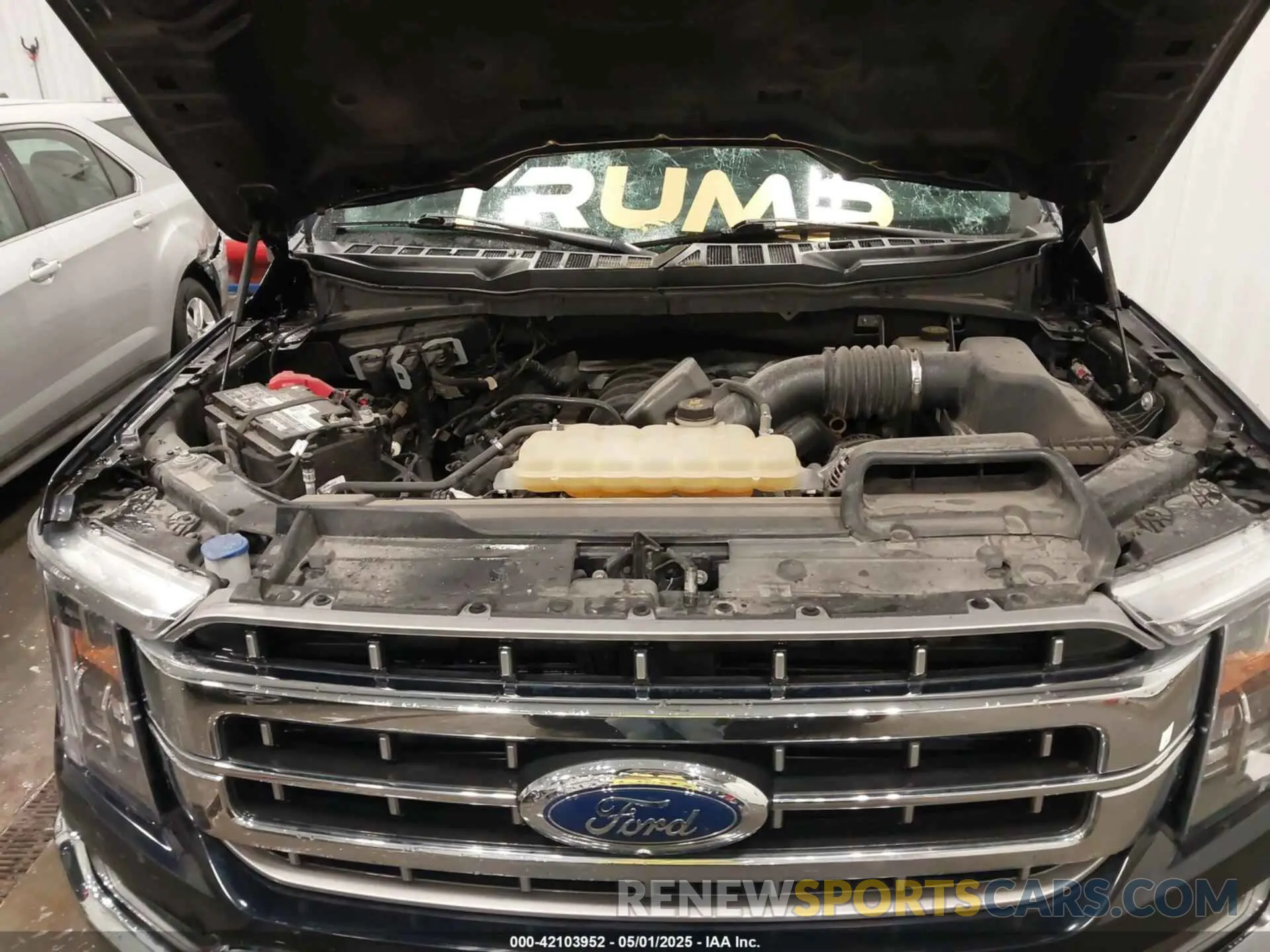 10 Photograph of a damaged car 1FTFW1E51MFC28143 FORD F-150 2021