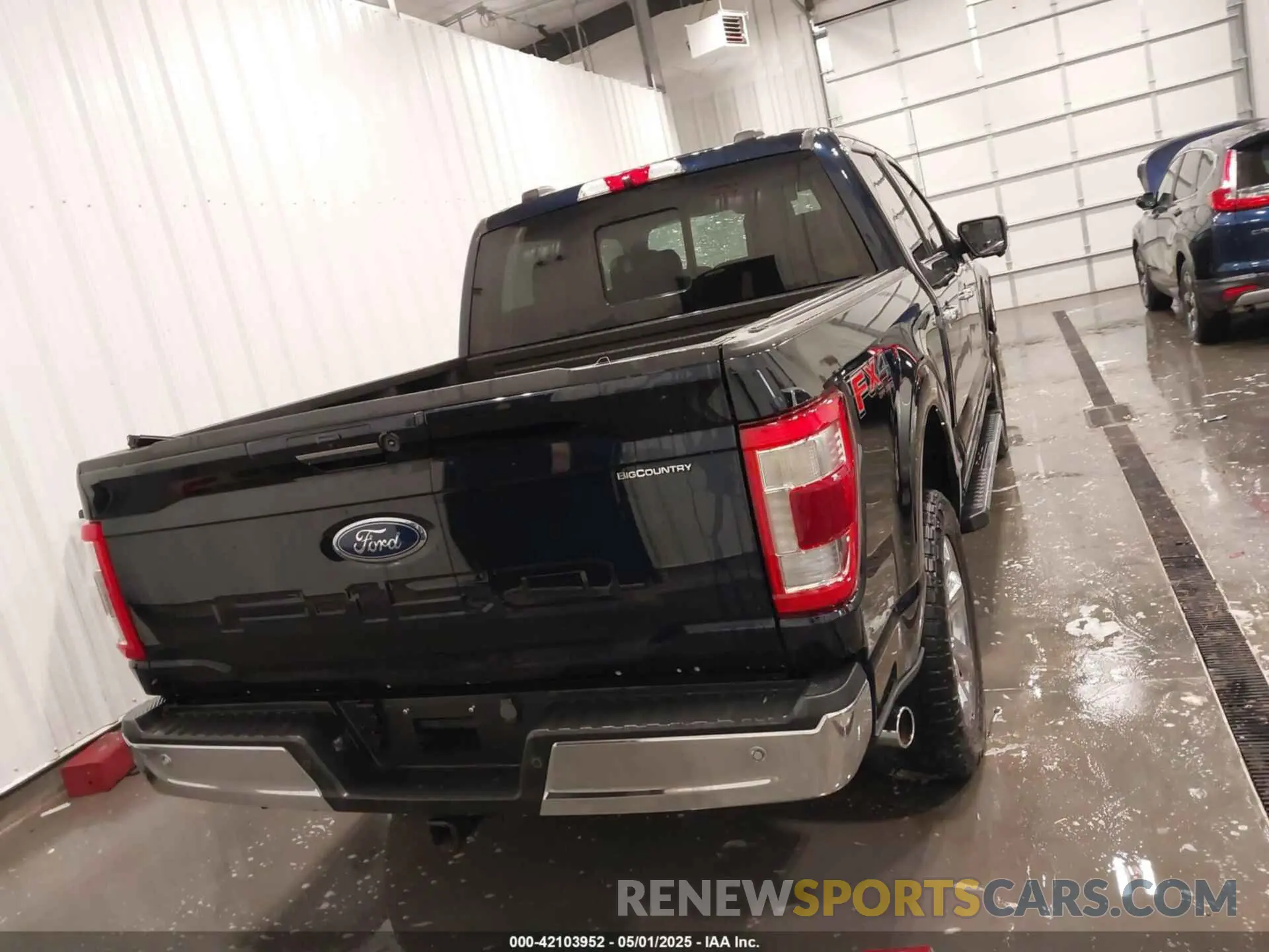 16 Photograph of a damaged car 1FTFW1E51MFC28143 FORD F-150 2021