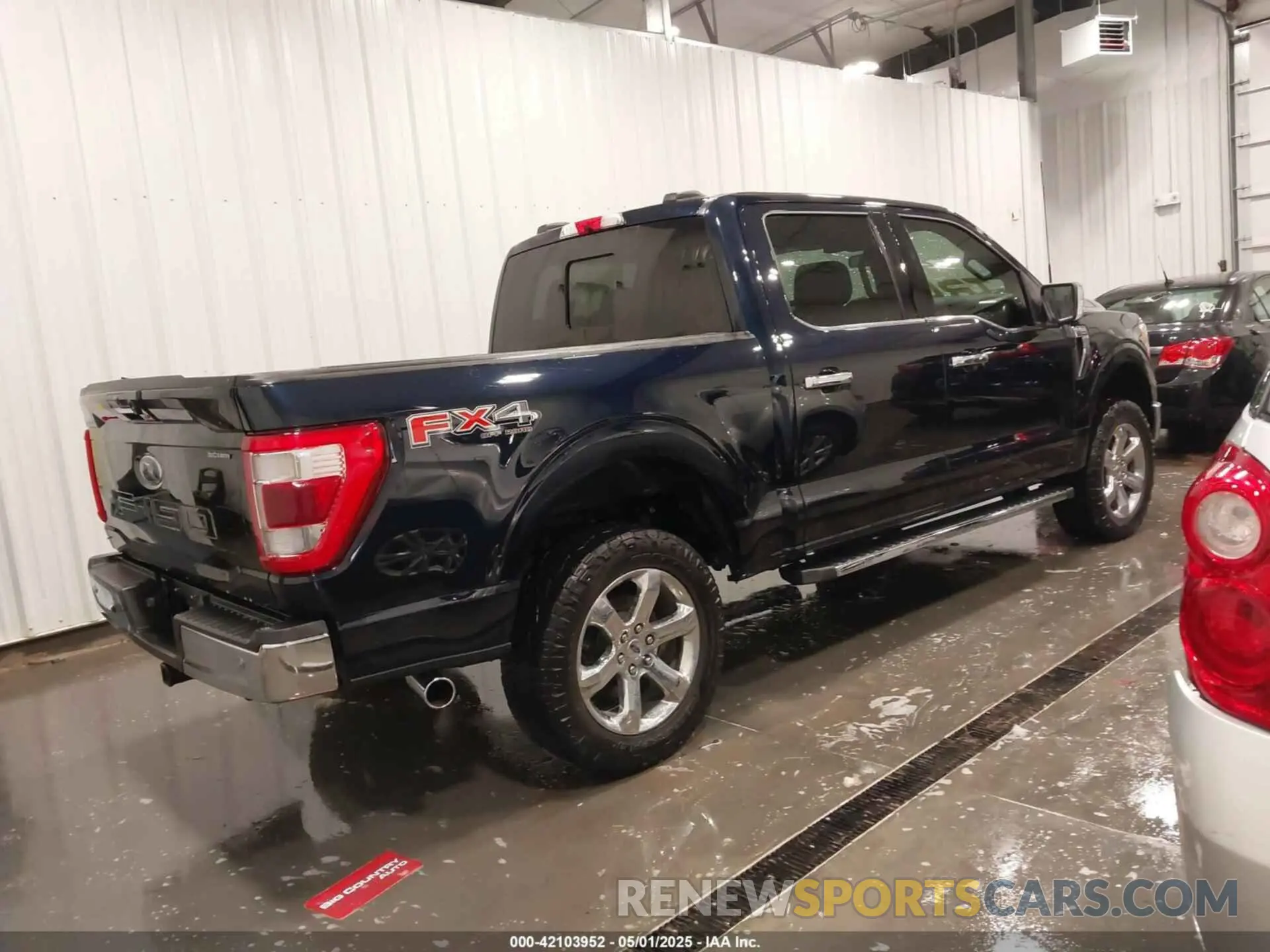 4 Photograph of a damaged car 1FTFW1E51MFC28143 FORD F-150 2021