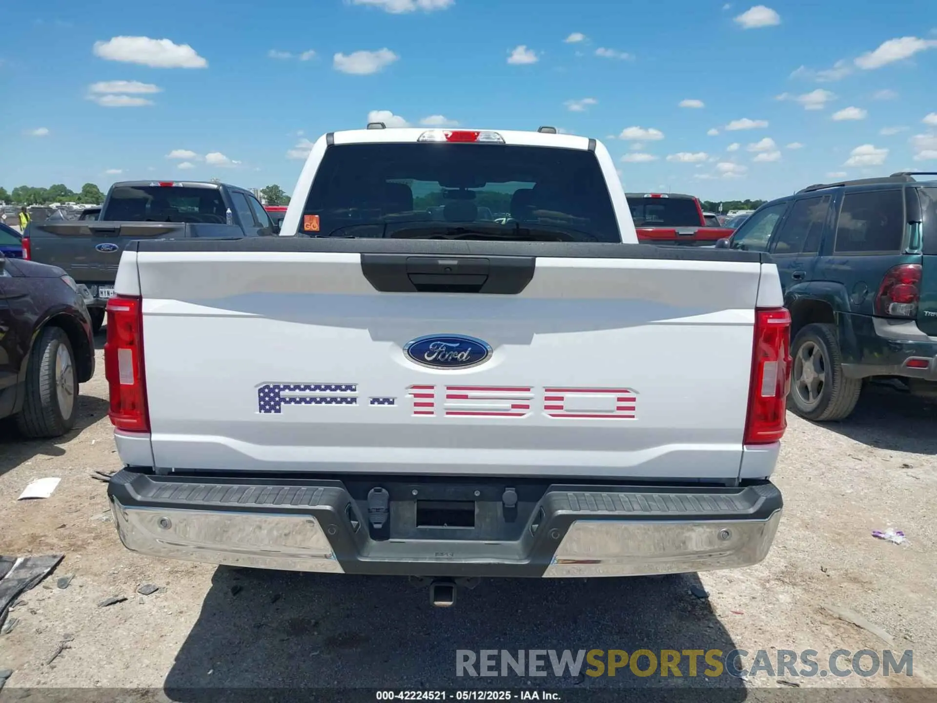 16 Photograph of a damaged car 1FTFW1E51MKD60861 FORD F-150 2021