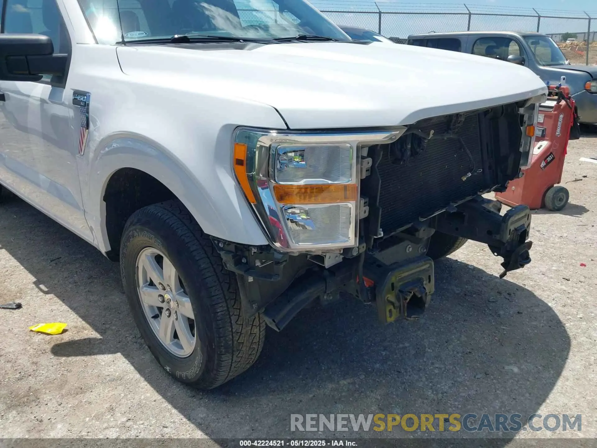 17 Photograph of a damaged car 1FTFW1E51MKD60861 FORD F-150 2021