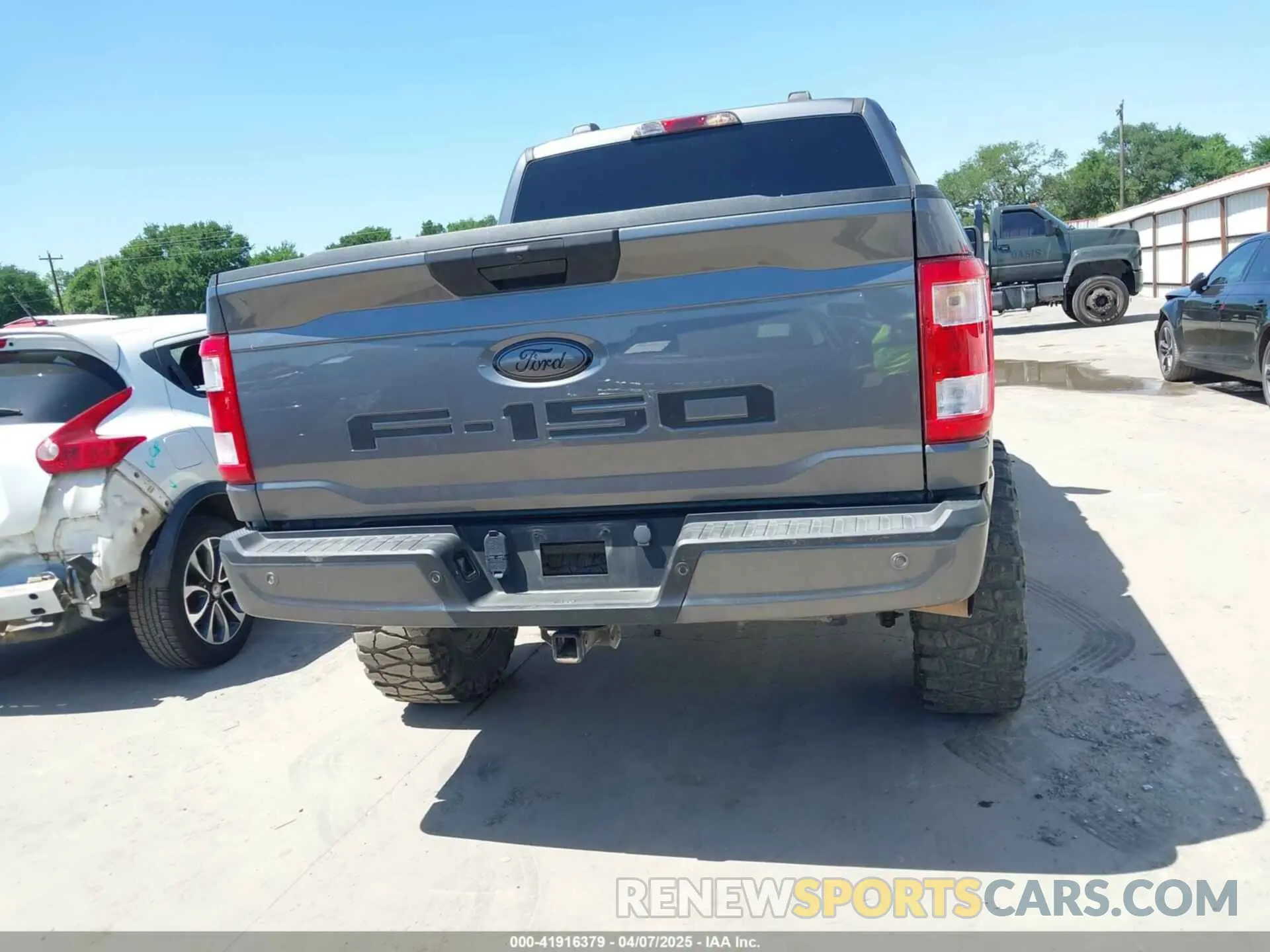 16 Photograph of a damaged car 1FTFW1E52MFB42324 FORD F-150 2021
