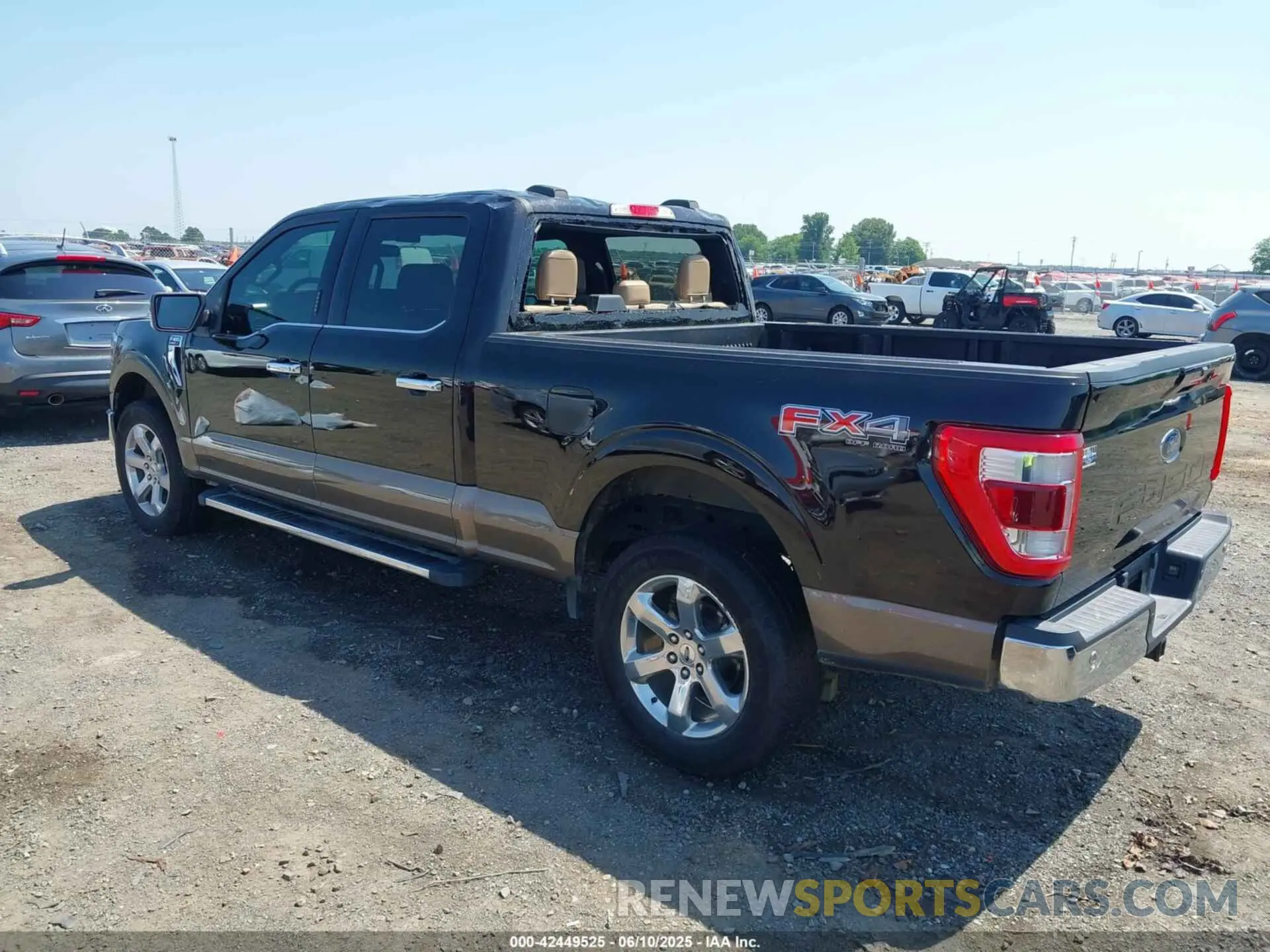 3 Photograph of a damaged car 1FTFW1E52MFC60891 FORD F-150 2021