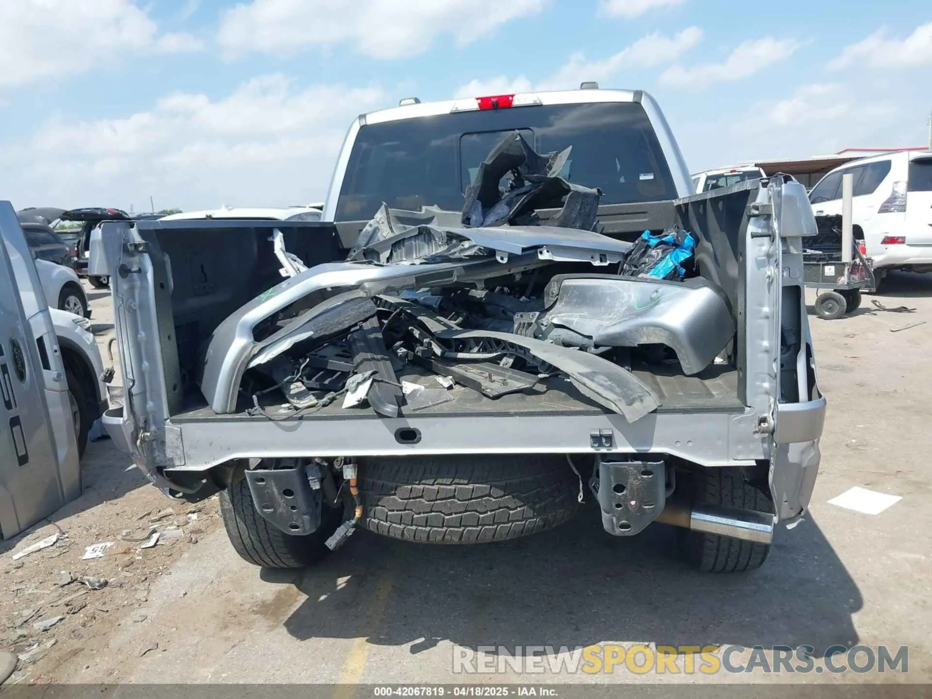 16 Photograph of a damaged car 1FTFW1E53MFC29441 FORD F-150 2021