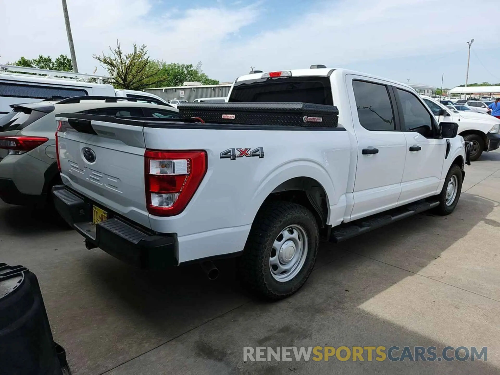 8 Photograph of a damaged car 1FTFW1E54MFB63739 FORD F-150 2021