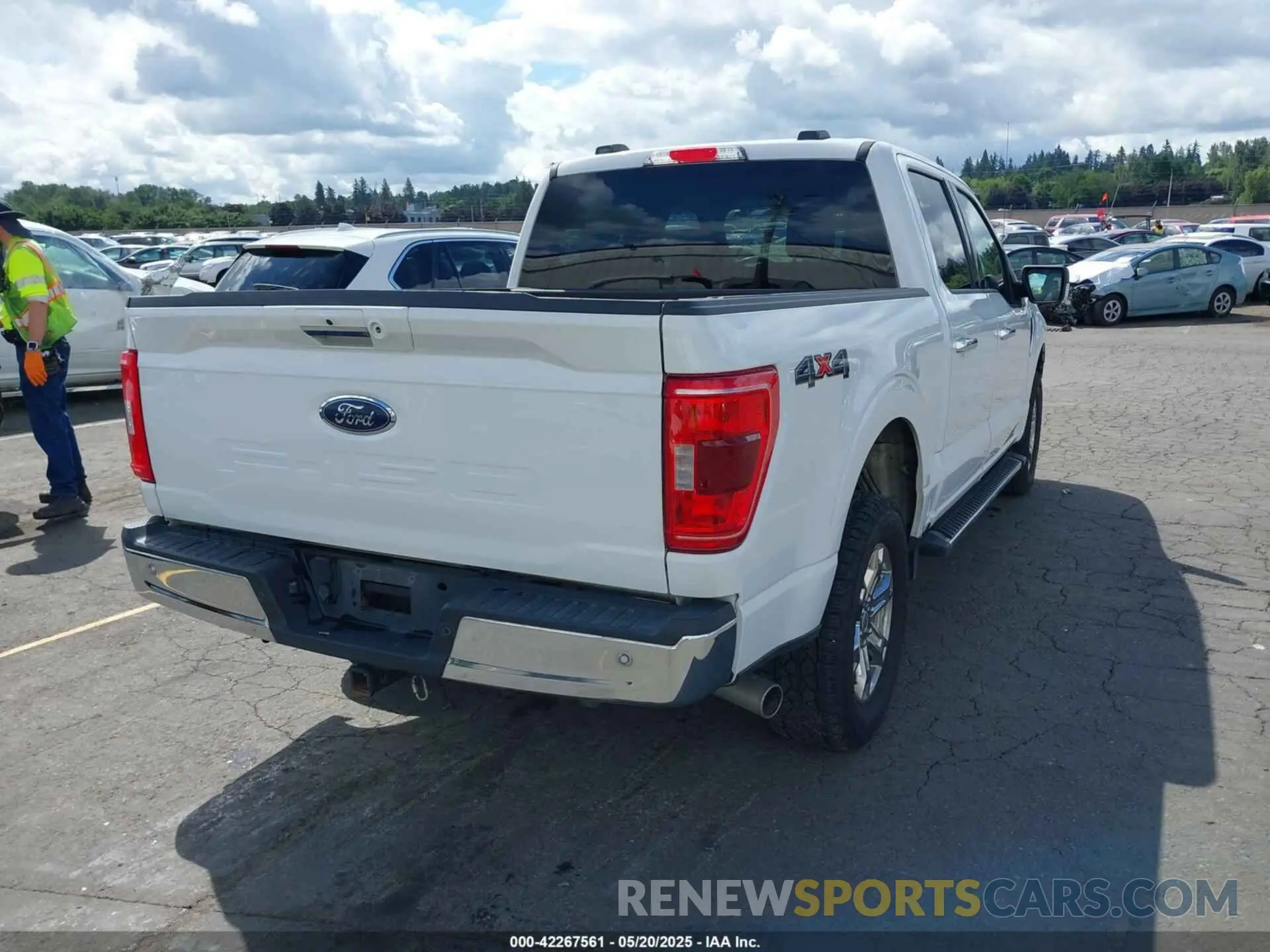4 Photograph of a damaged car 1FTFW1E56MFA73752 FORD F-150 2021
