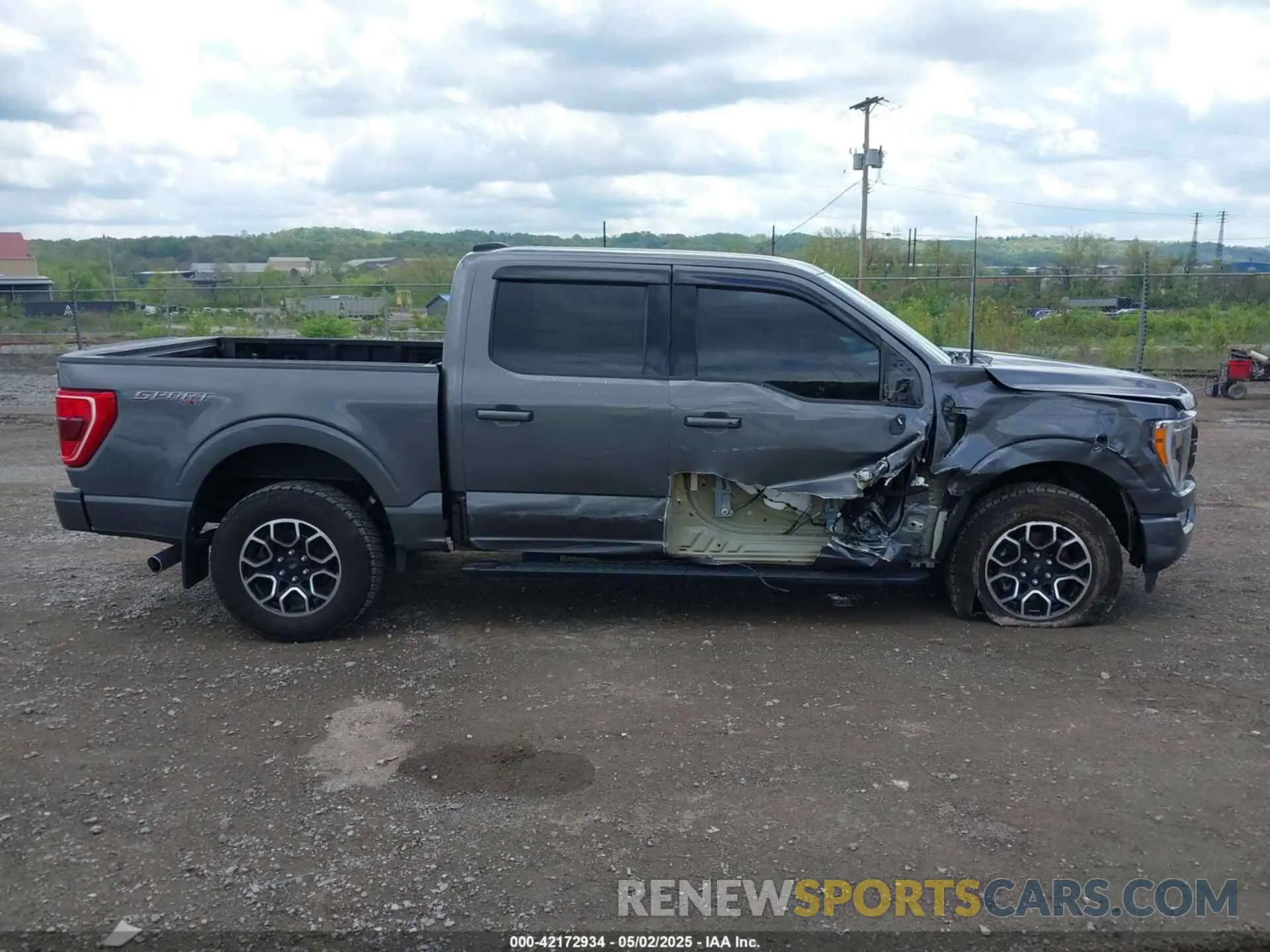 14 Photograph of a damaged car 1FTFW1E56MKE74015 FORD F-150 2021