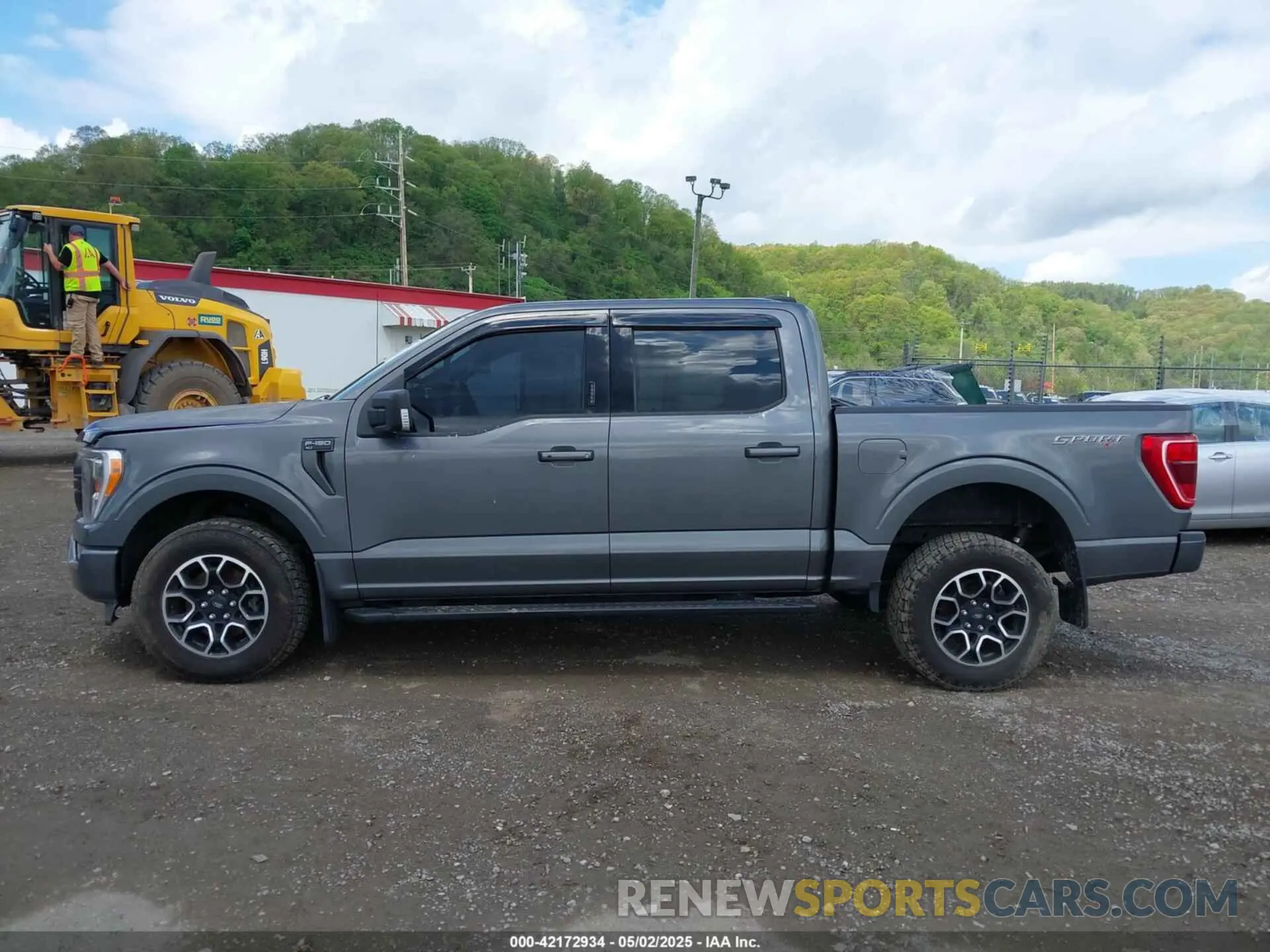 15 Photograph of a damaged car 1FTFW1E56MKE74015 FORD F-150 2021