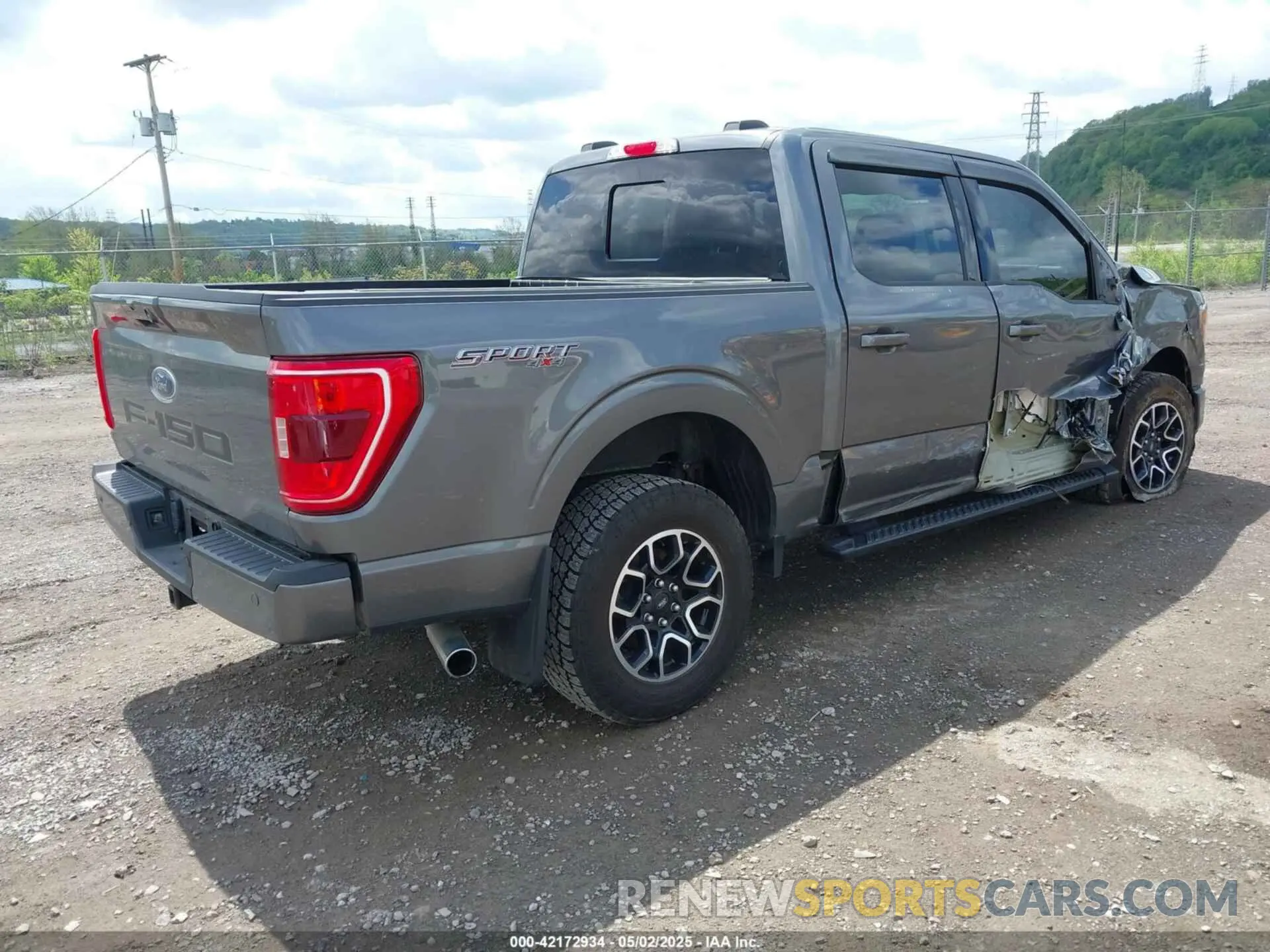 4 Photograph of a damaged car 1FTFW1E56MKE74015 FORD F-150 2021