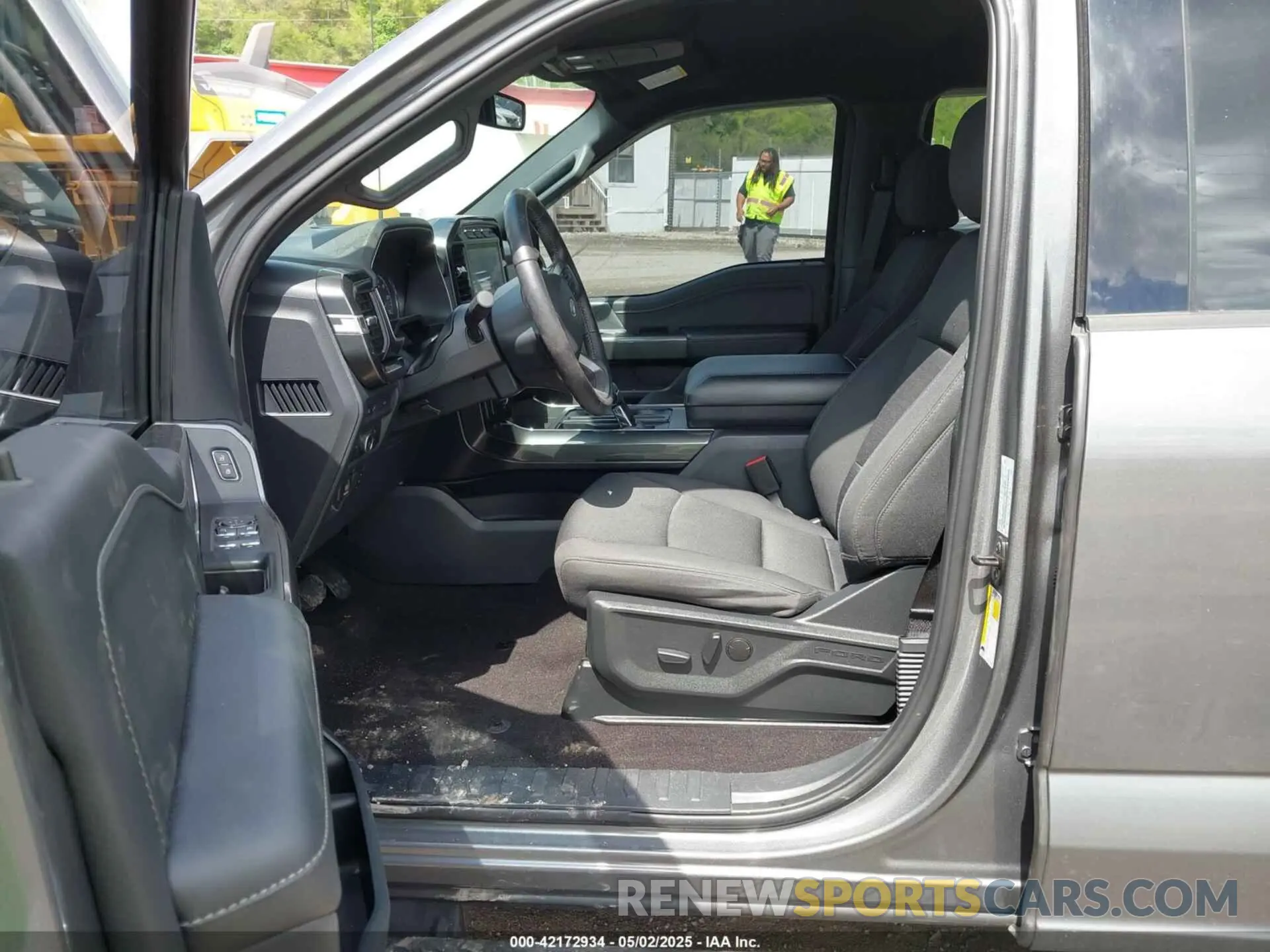 5 Photograph of a damaged car 1FTFW1E56MKE74015 FORD F-150 2021