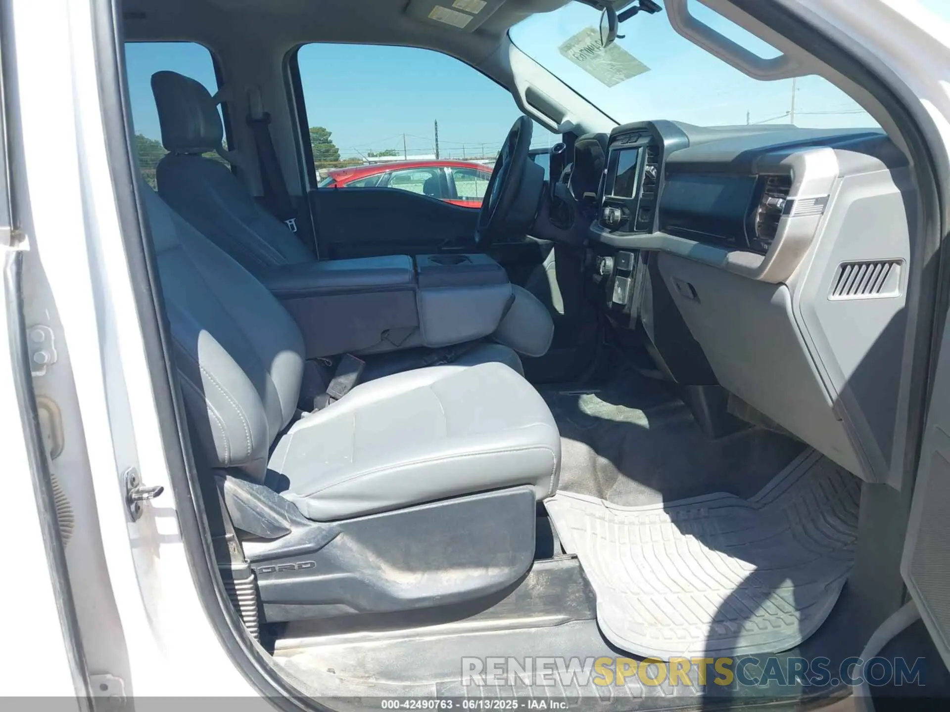 5 Photograph of a damaged car 1FTFW1E57MFA90348 FORD F-150 2021
