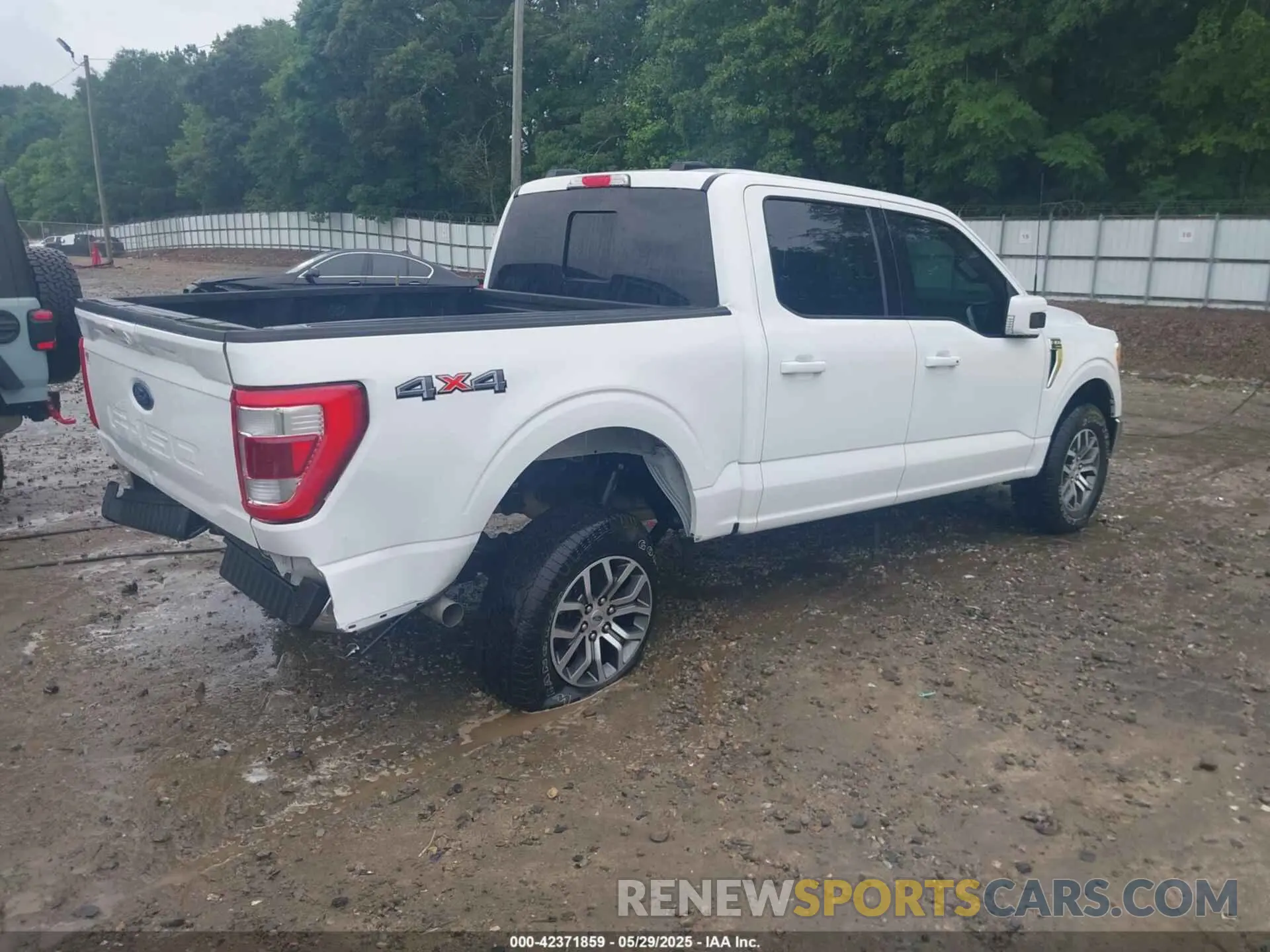 4 Photograph of a damaged car 1FTFW1E58MFC58112 FORD F-150 2021