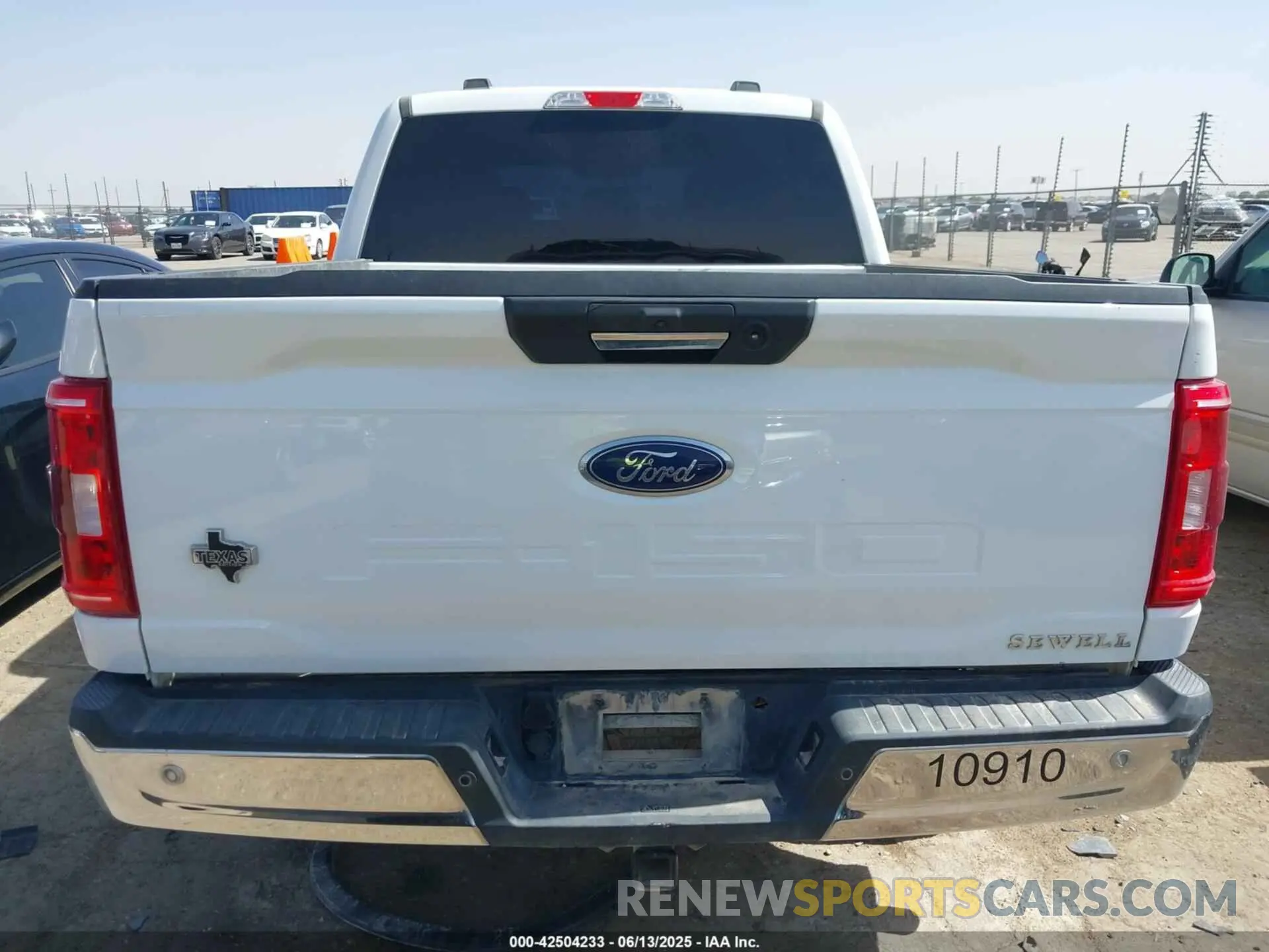 16 Photograph of a damaged car 1FTFW1E5XMFA69543 FORD F-150 2021