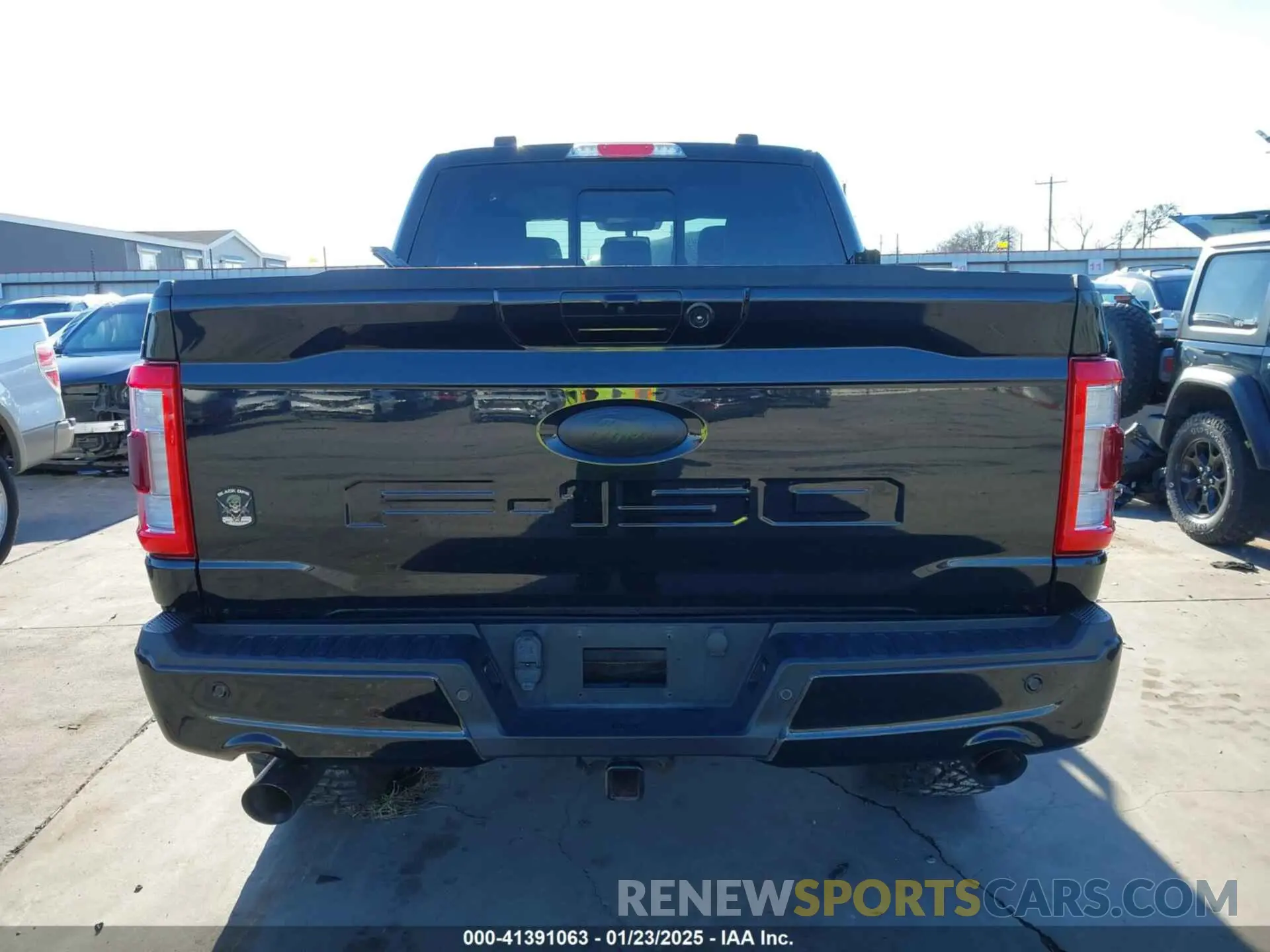 17 Photograph of a damaged car 1FTFW1E5XMFD12798 FORD F-150 2021