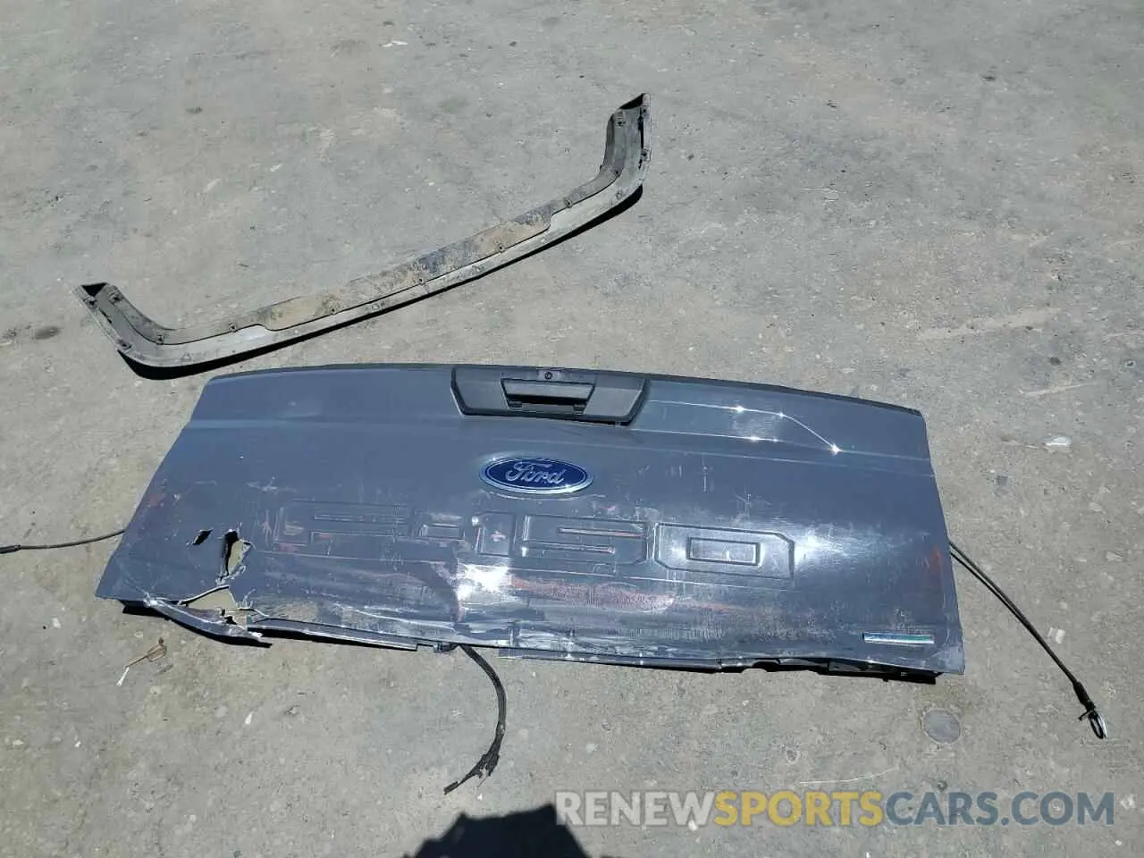 12 Photograph of a damaged car 1FTFW1E80MFA70985 FORD F-150 2021