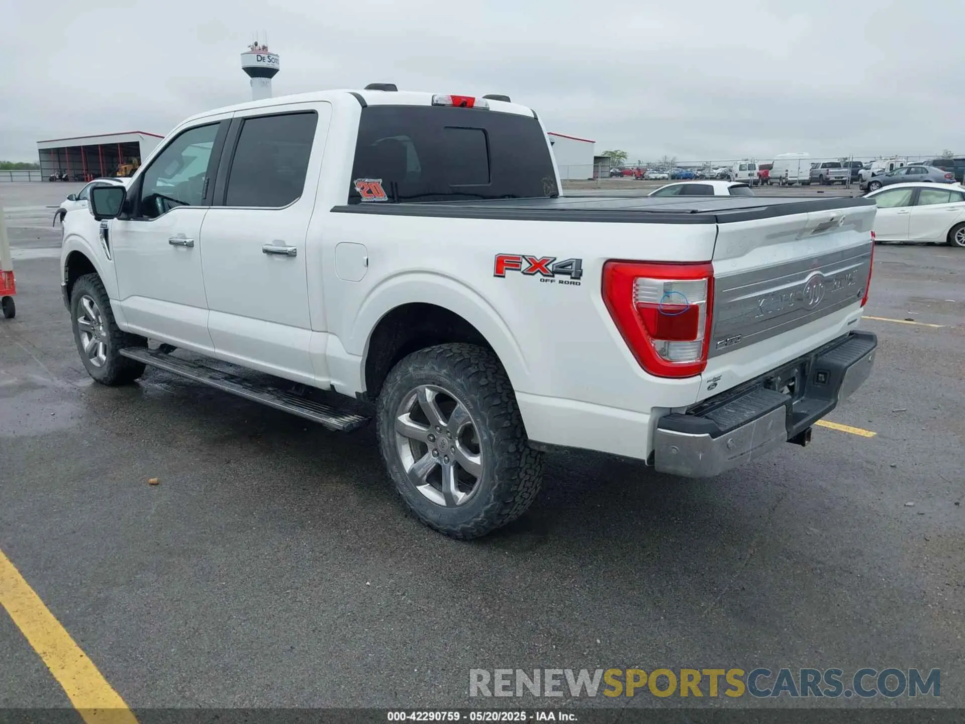 3 Photograph of a damaged car 1FTFW1E81MFA33895 FORD F-150 2021