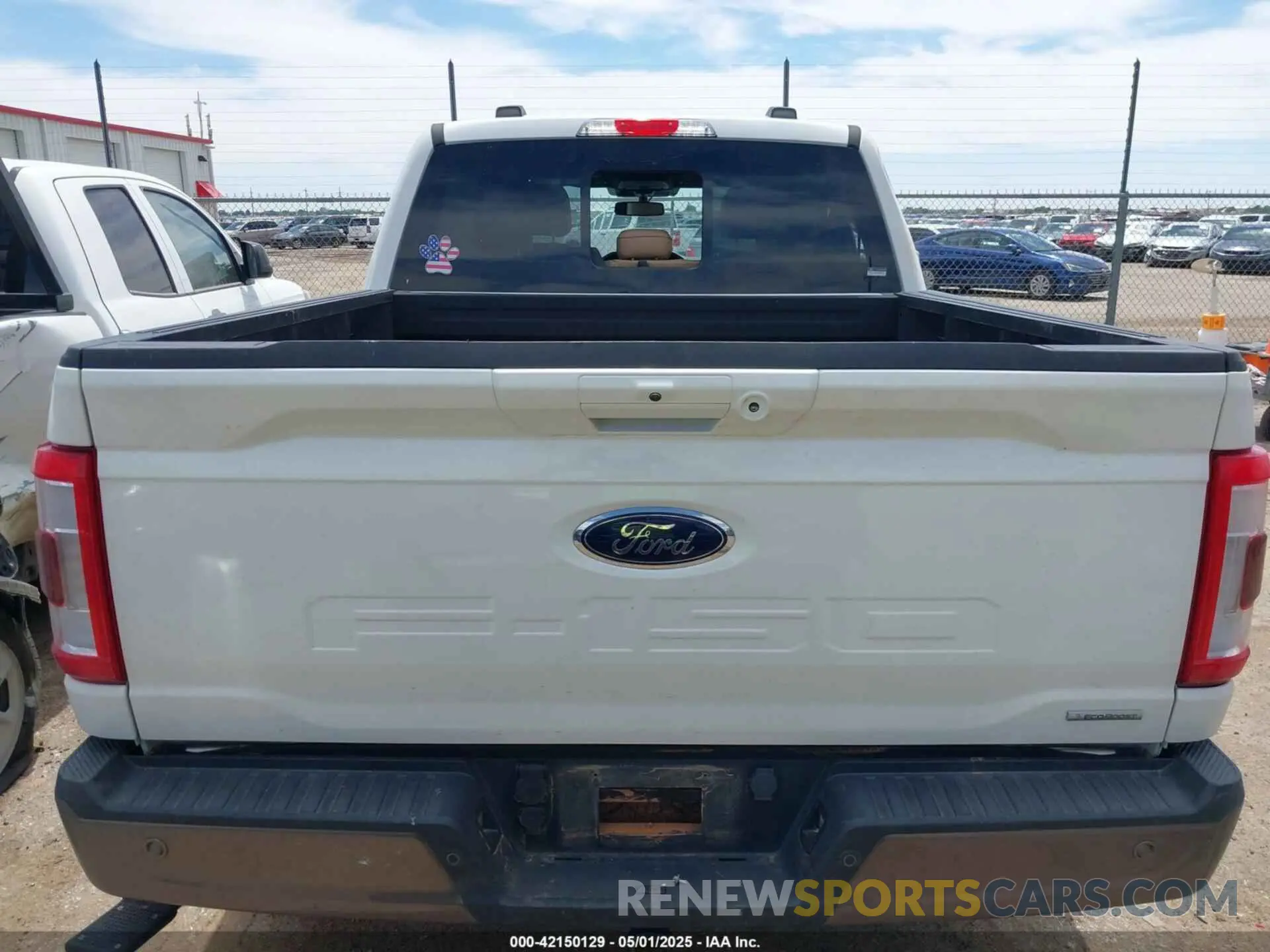 16 Photograph of a damaged car 1FTFW1E82MFA28107 FORD F-150 2021