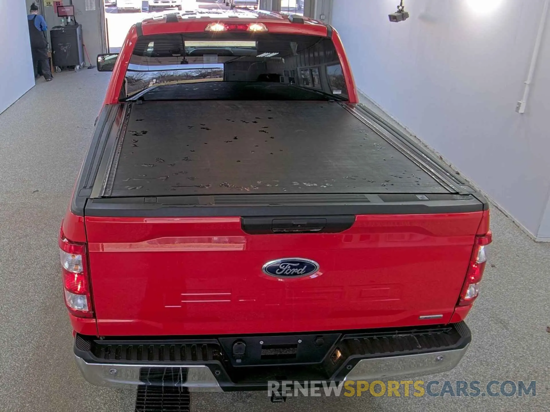 17 Photograph of a damaged car 1FTFW1E83MKE96113 FORD F-150 2021