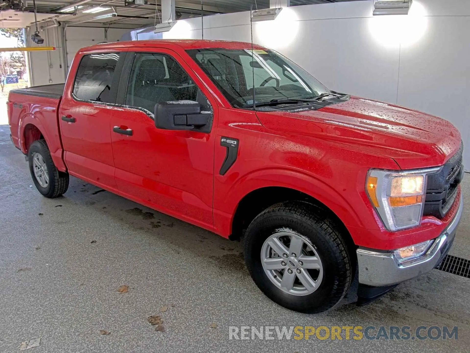 26 Photograph of a damaged car 1FTFW1E83MKE96113 FORD F-150 2021