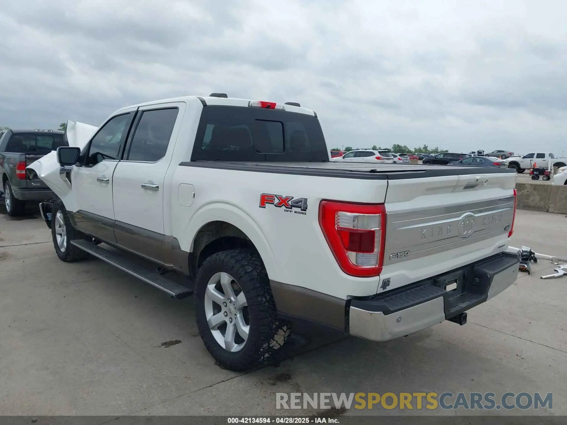 3 Photograph of a damaged car 1FTFW1E87MFA25820 FORD F-150 2021