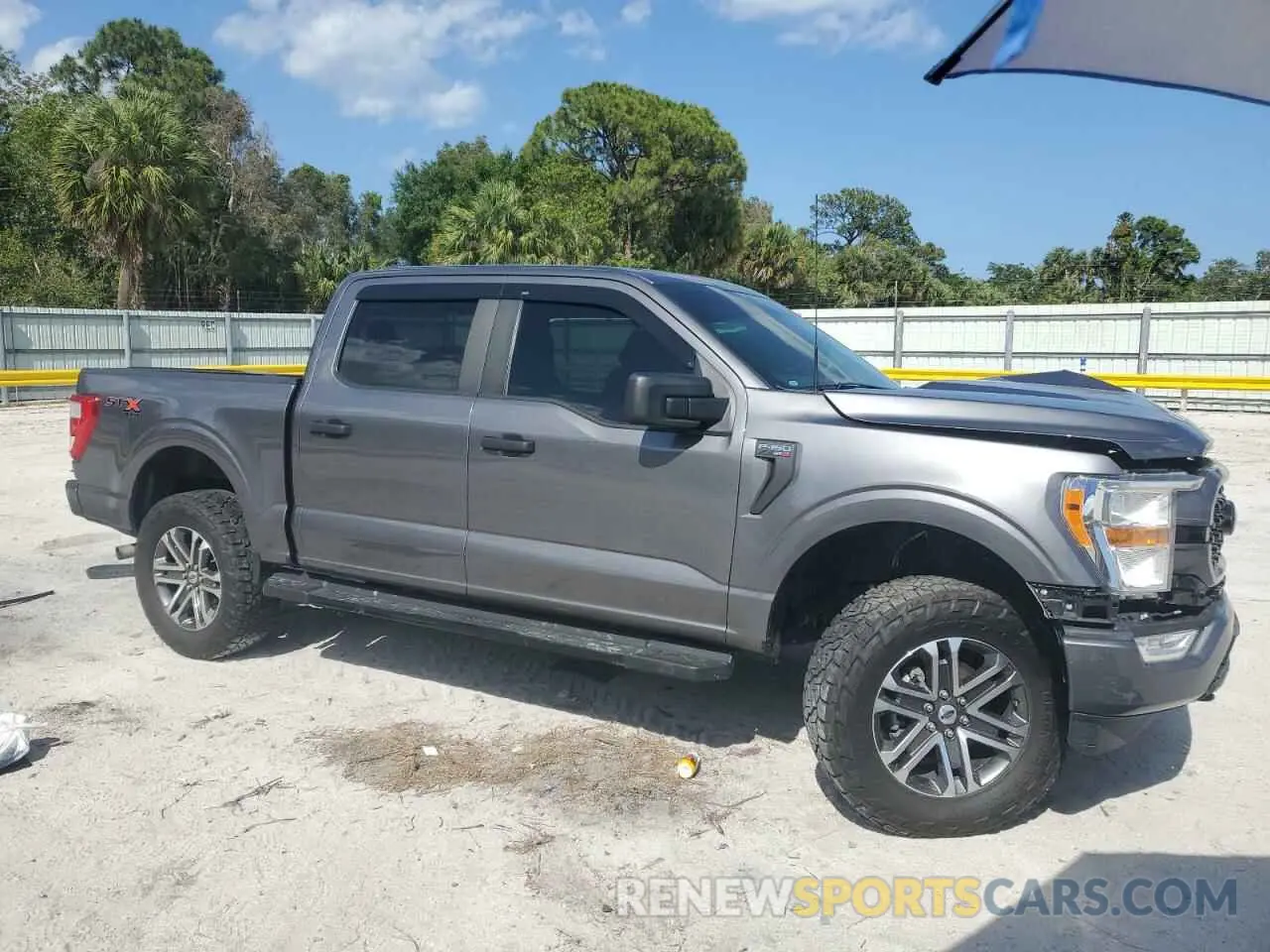 4 Photograph of a damaged car 1FTFW1E87MFB63311 FORD F-150 2021