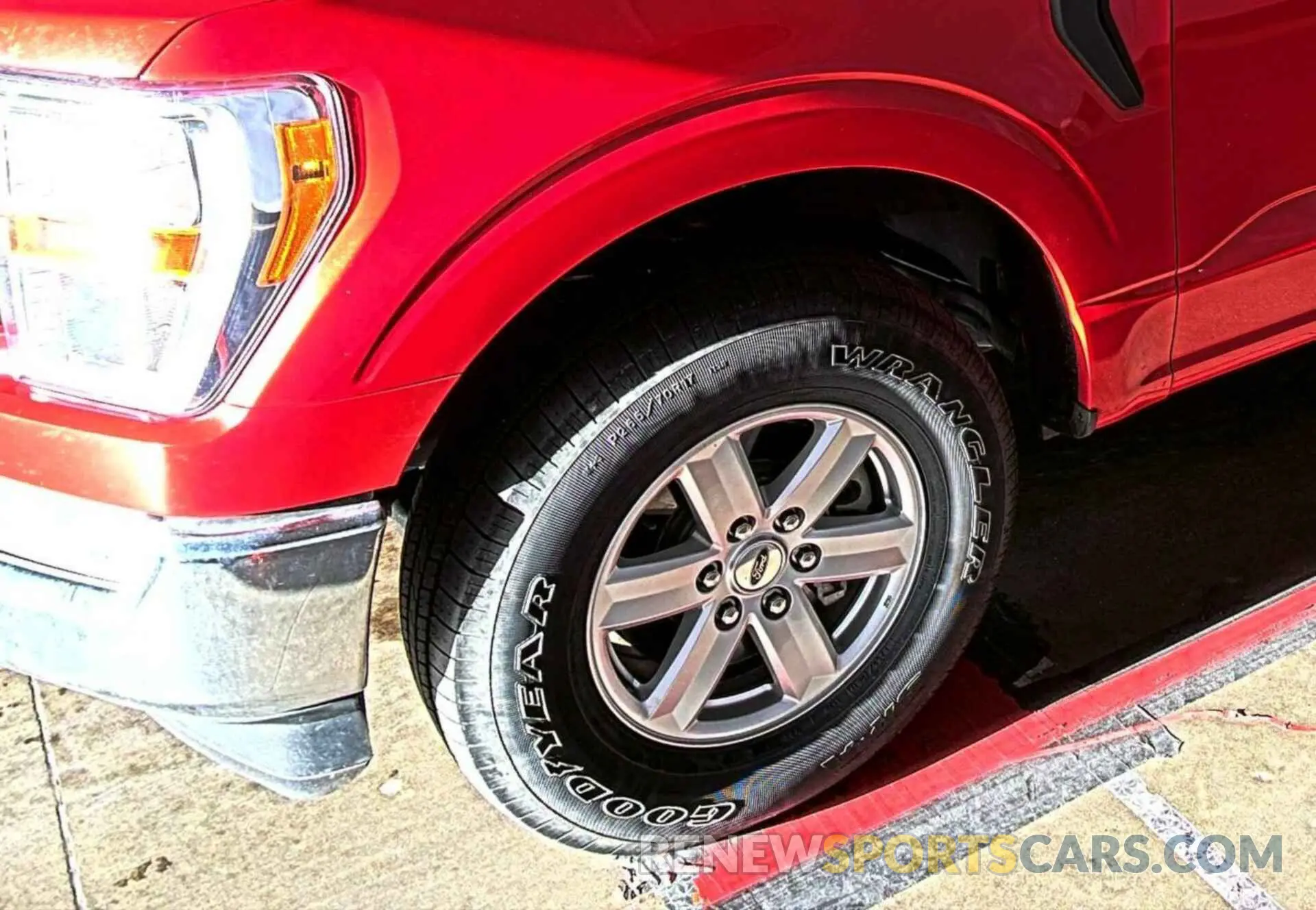 36 Фотография поврежденного автомобиля 1FTFW1E88MKE96110 FORD F-150 2021