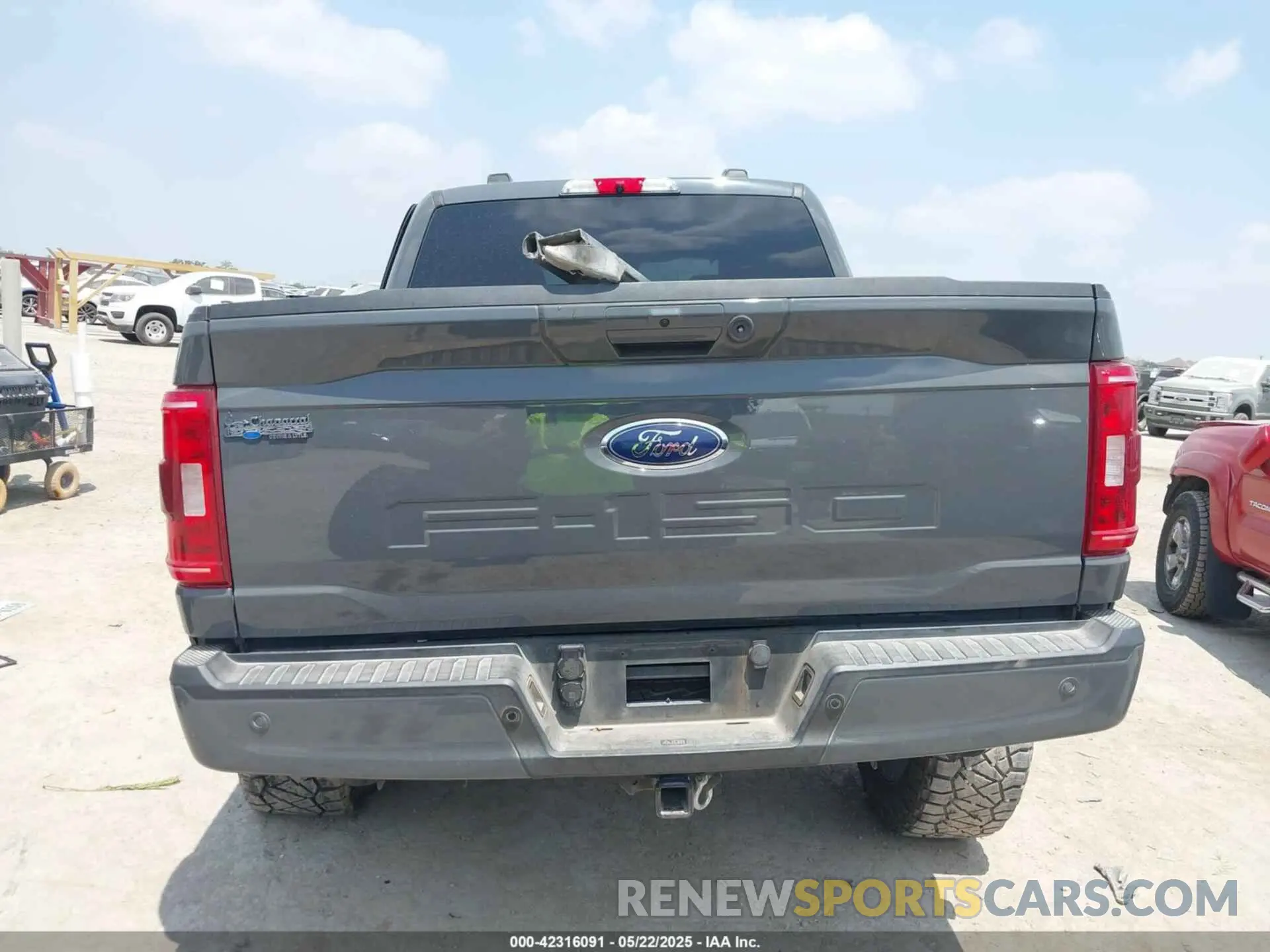 16 Photograph of a damaged car 1FTFW1ED3MFD00841 FORD F-150 2021