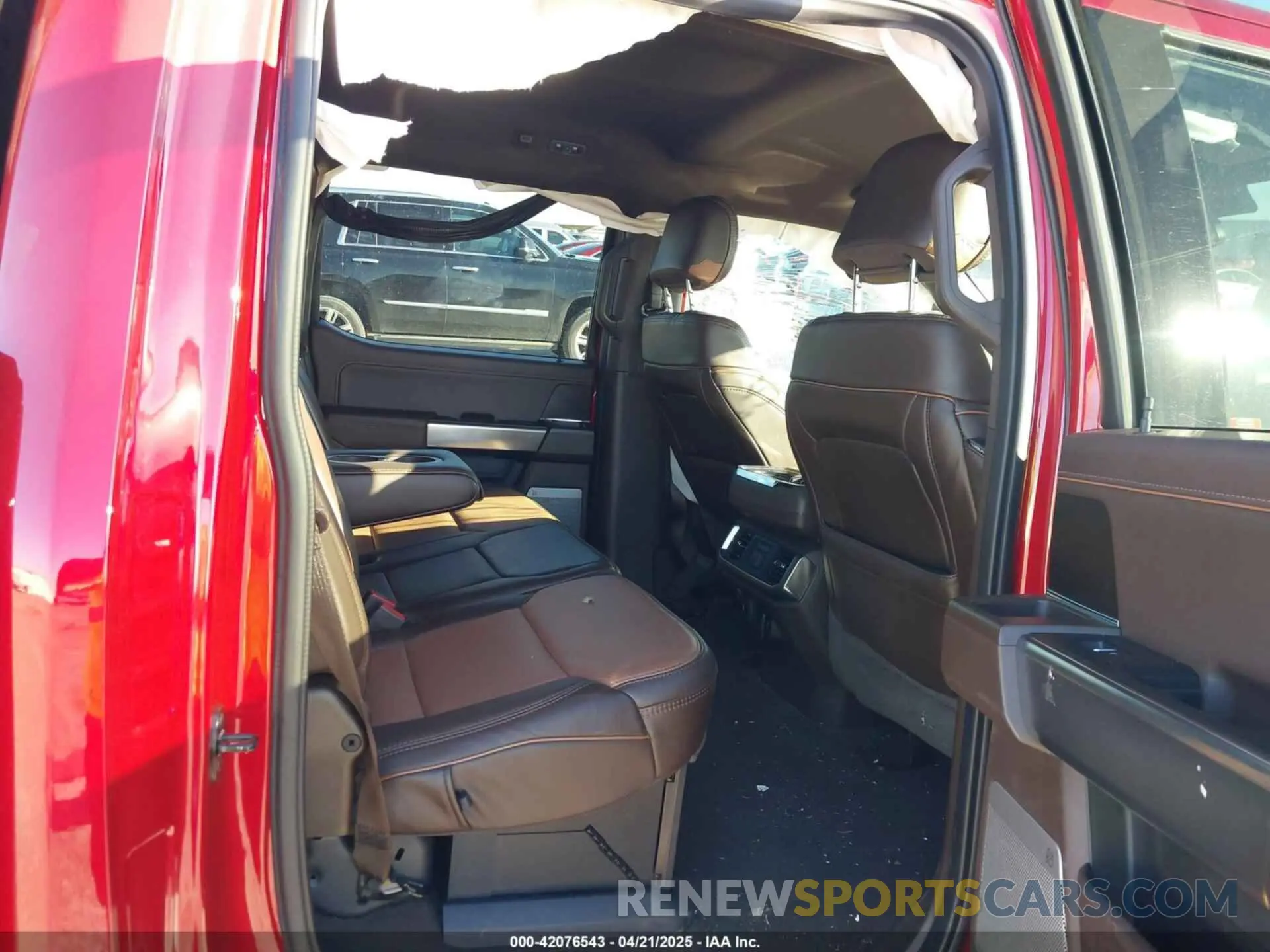 8 Photograph of a damaged car 1FTFW1EDXMFB77541 FORD F-150 2021