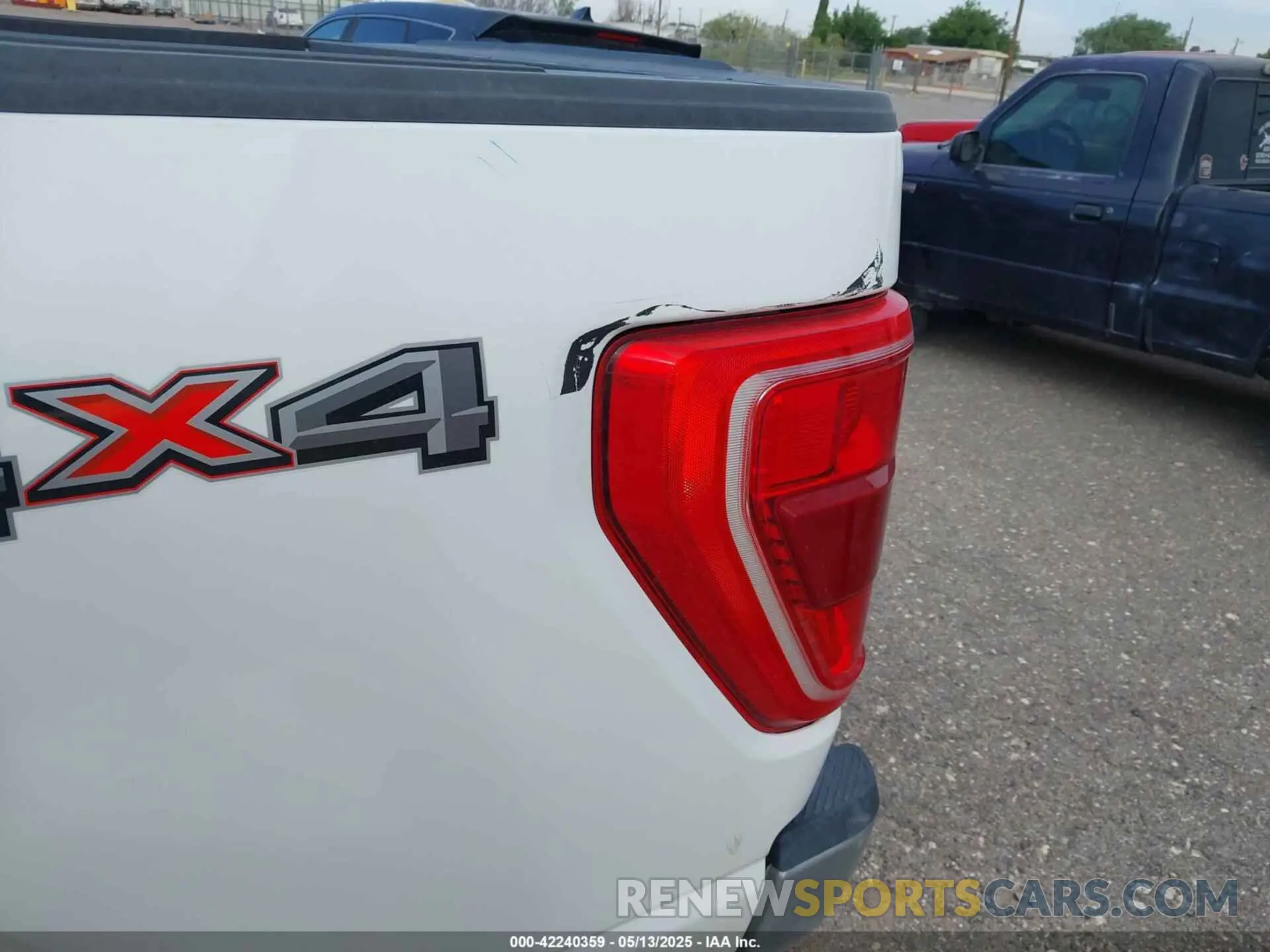 6 Photograph of a damaged car 1FTFX1E50MFB29732 FORD F-150 2021