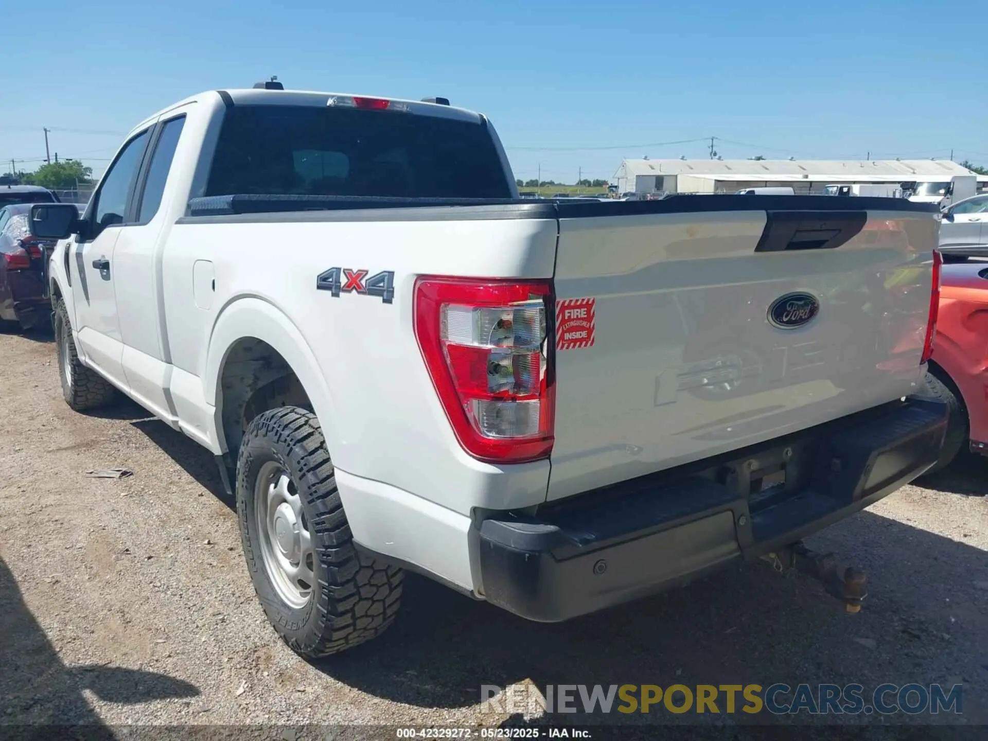 3 Photograph of a damaged car 1FTFX1E56MFD09555 FORD F-150 2021