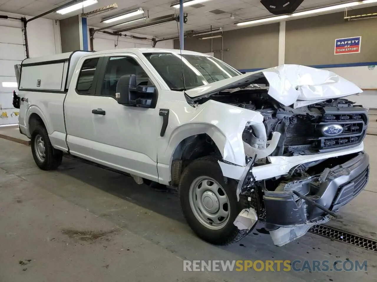 4 Photograph of a damaged car 1FTFX1E57MKE48925 FORD F-150 2021