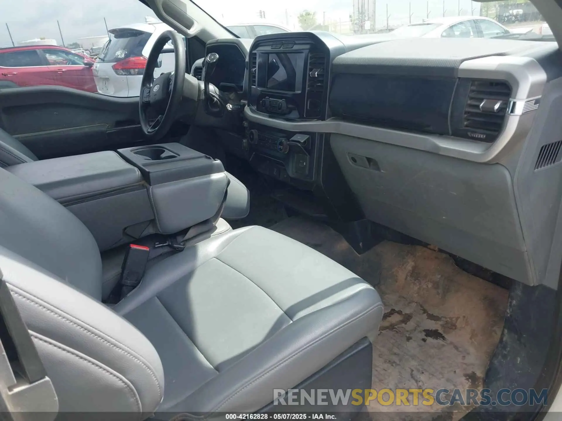 5 Photograph of a damaged car 1FTFX1E59MFC09787 FORD F-150 2021