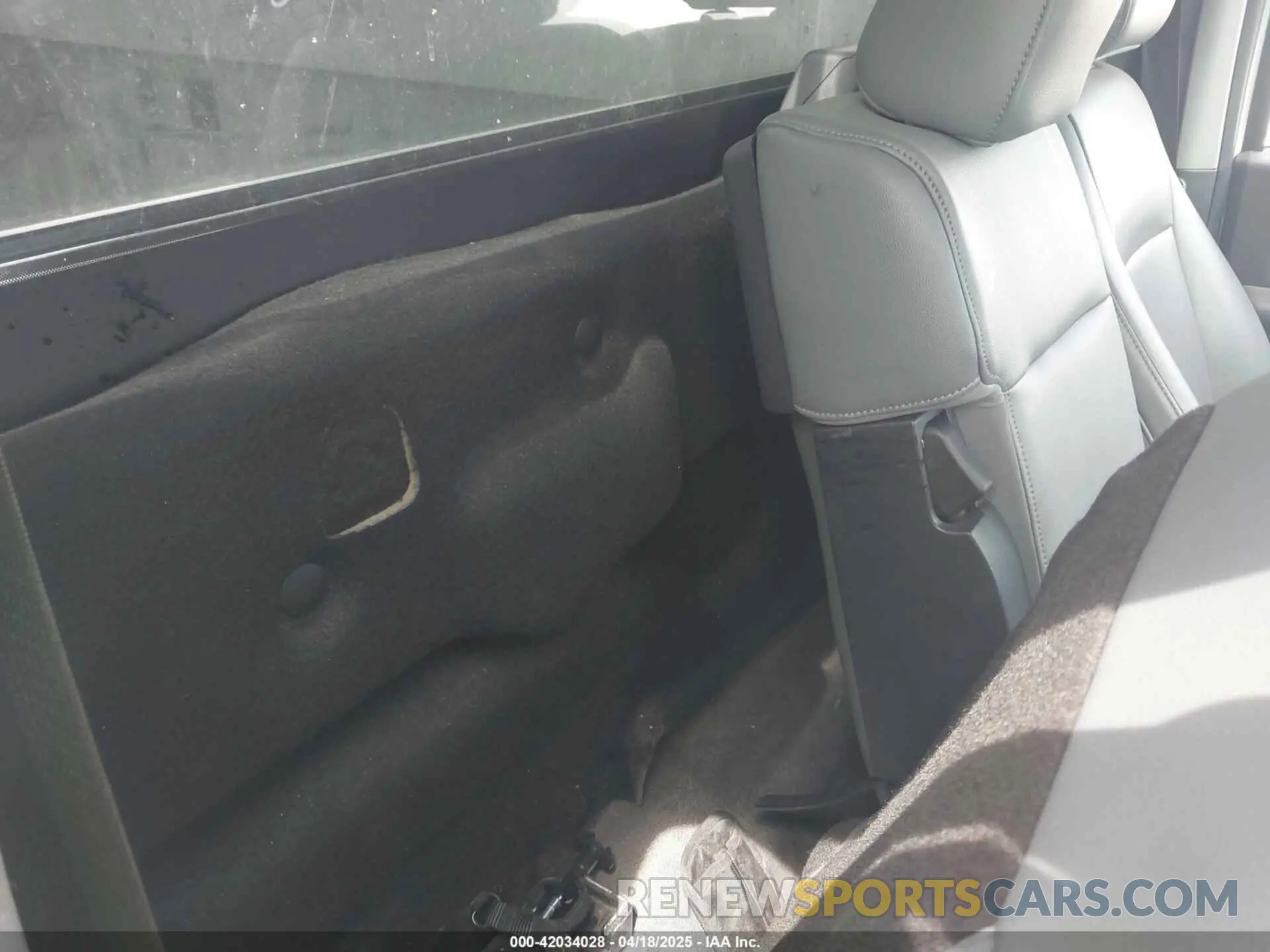 8 Photograph of a damaged car 1FTMF1CB4MKD85219 FORD F-150 2021