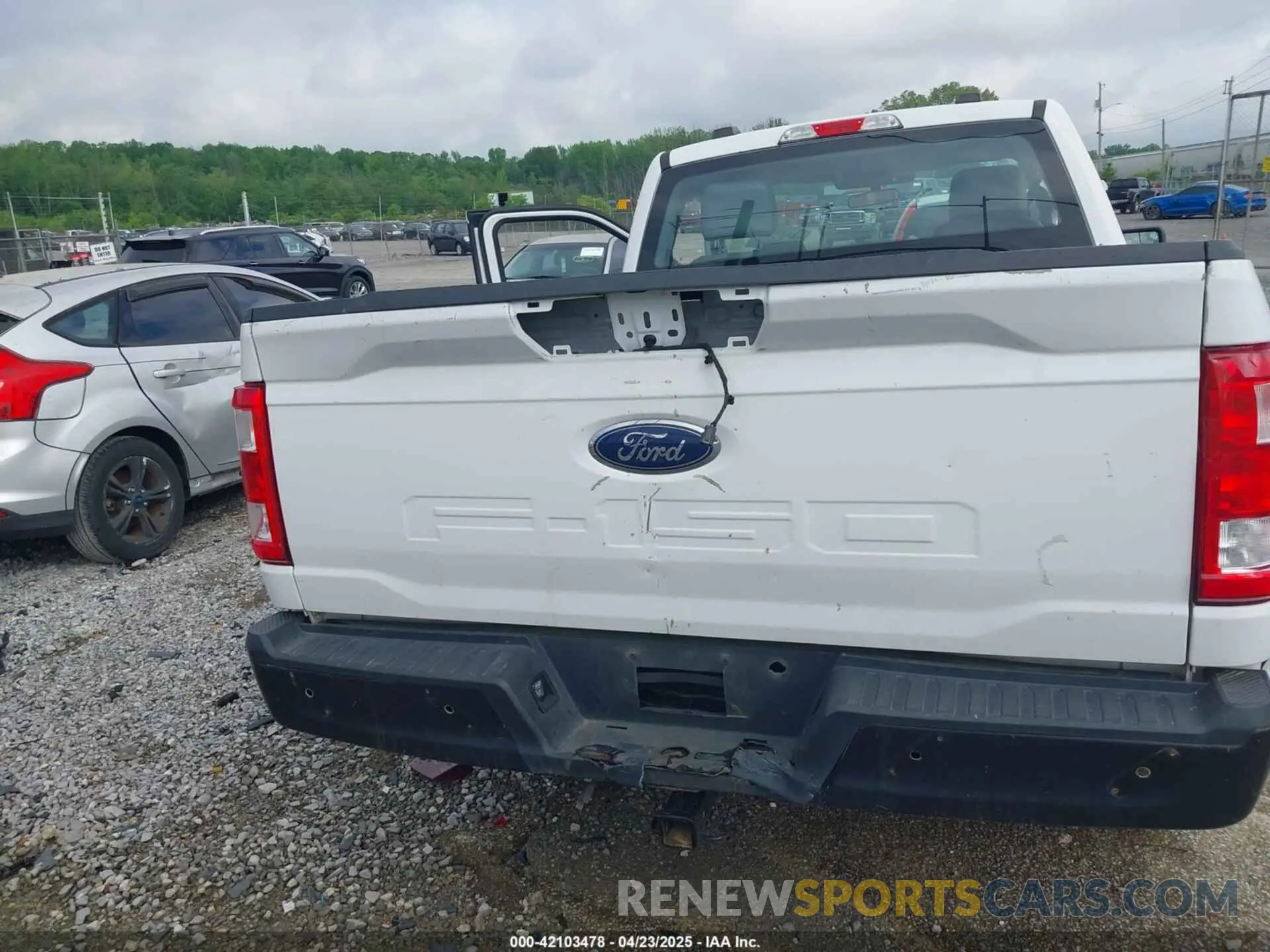 16 Photograph of a damaged car 1FTMF1CB5MKE25341 FORD F-150 2021
