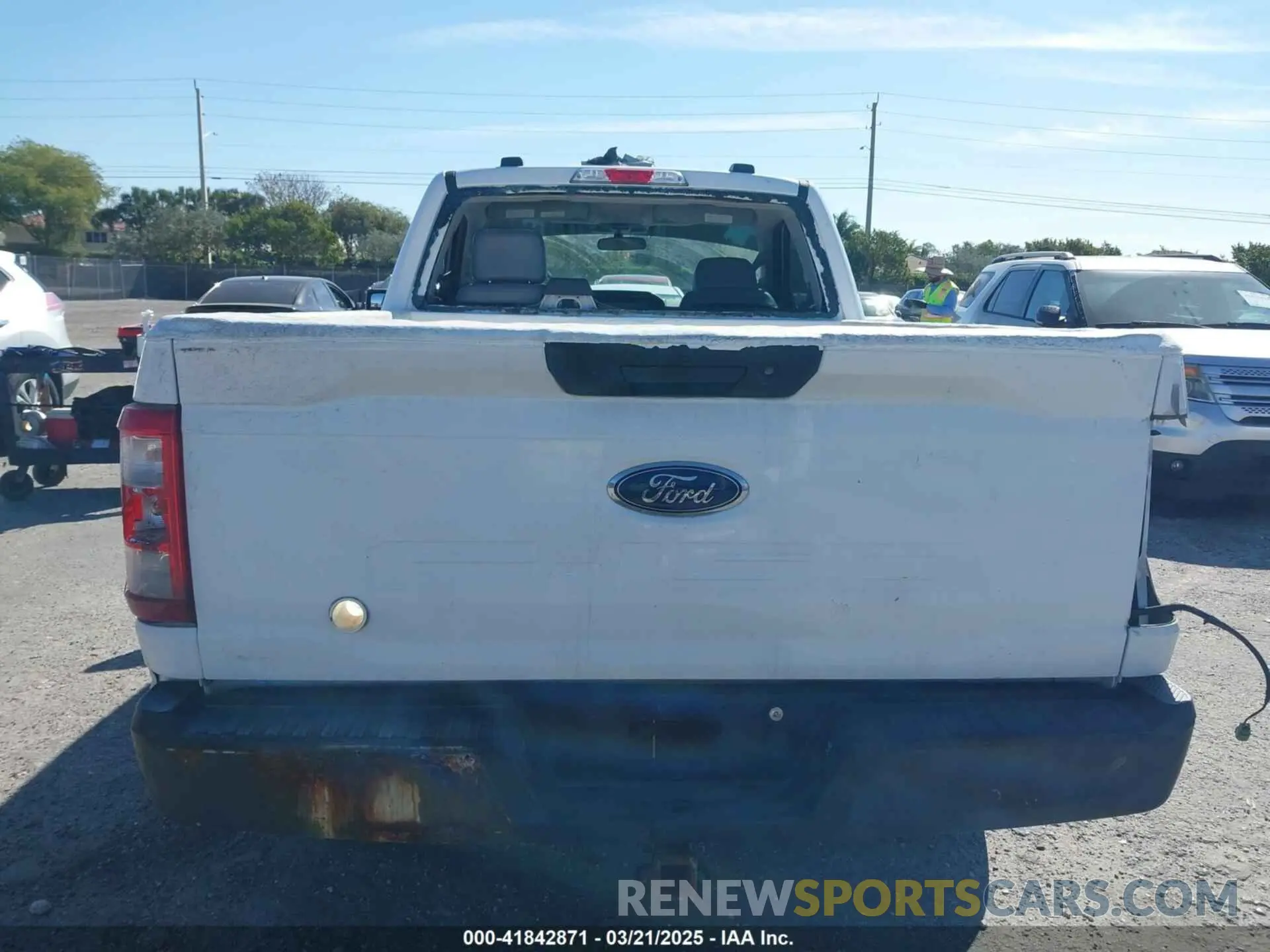 17 Фотография поврежденного автомобиля 1FTMF1CBXMKE33693 FORD F-150 2021
