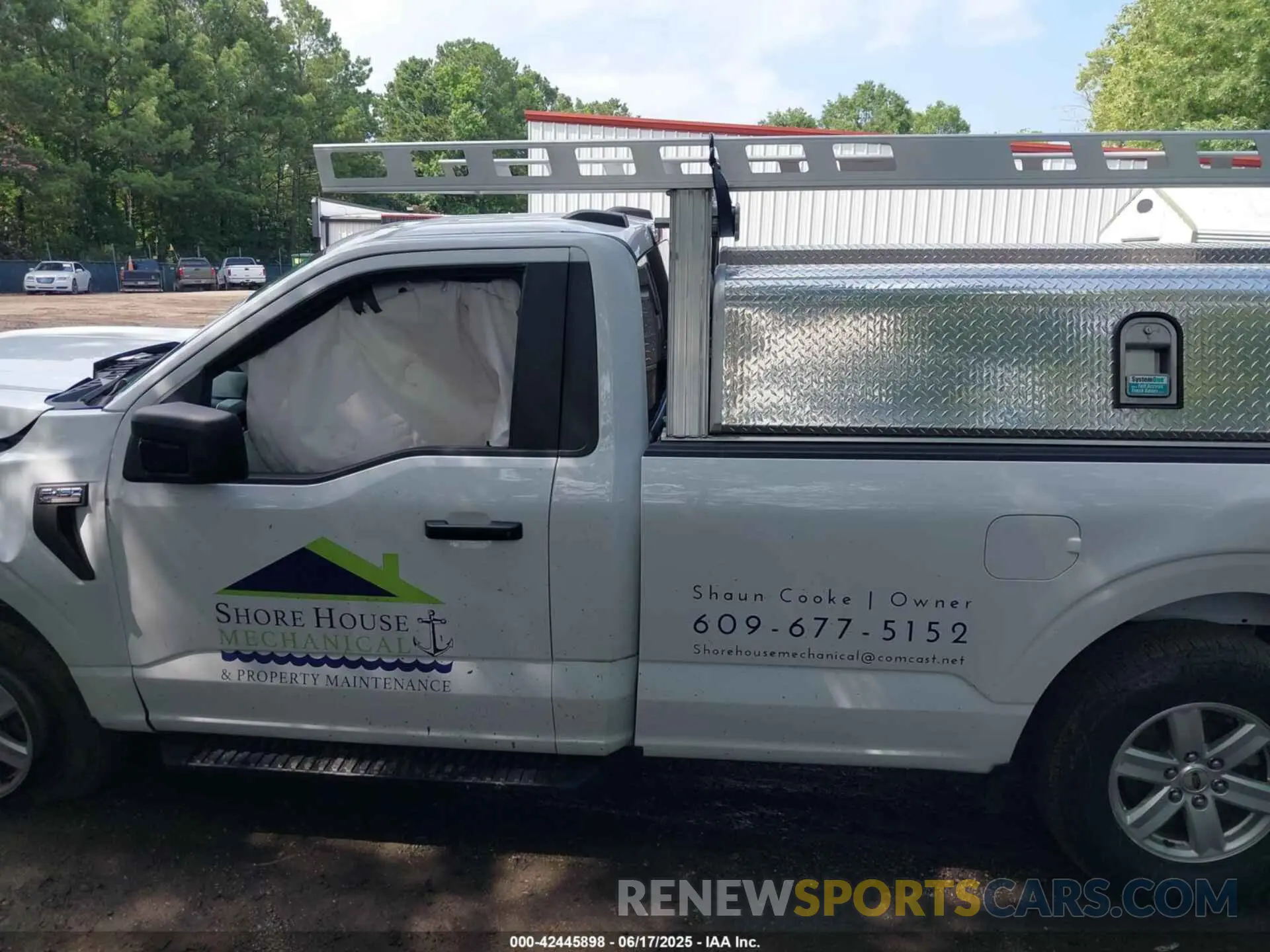15 Photograph of a damaged car 1FTMF1E5XMKE21132 FORD F-150 2021