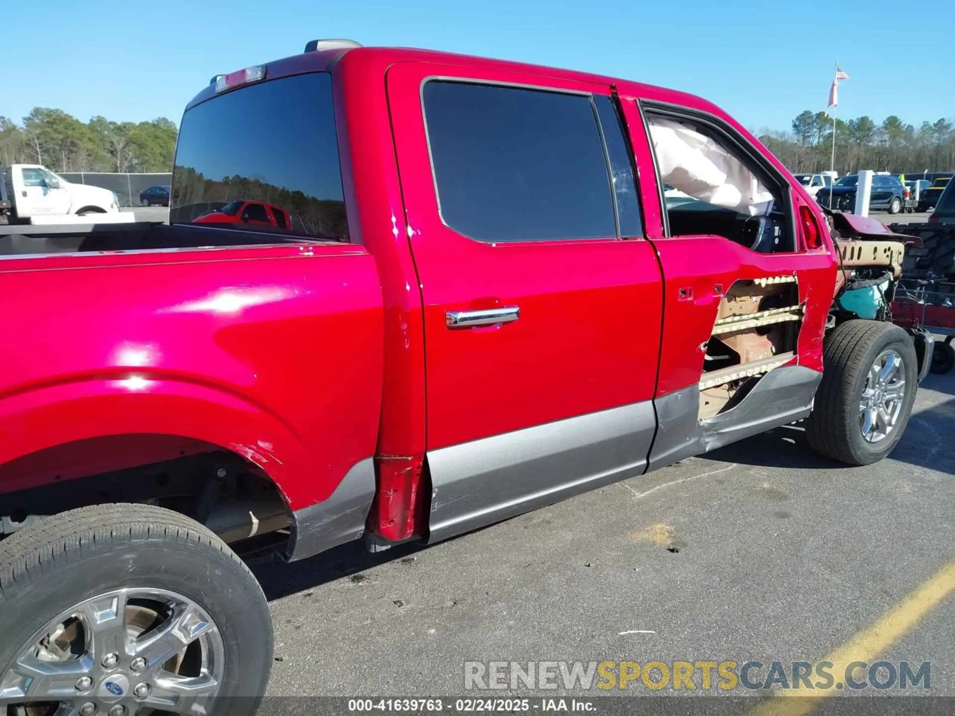 19 Фотография поврежденного автомобиля 1FTEW1C55NKE26456 FORD F-150 2022